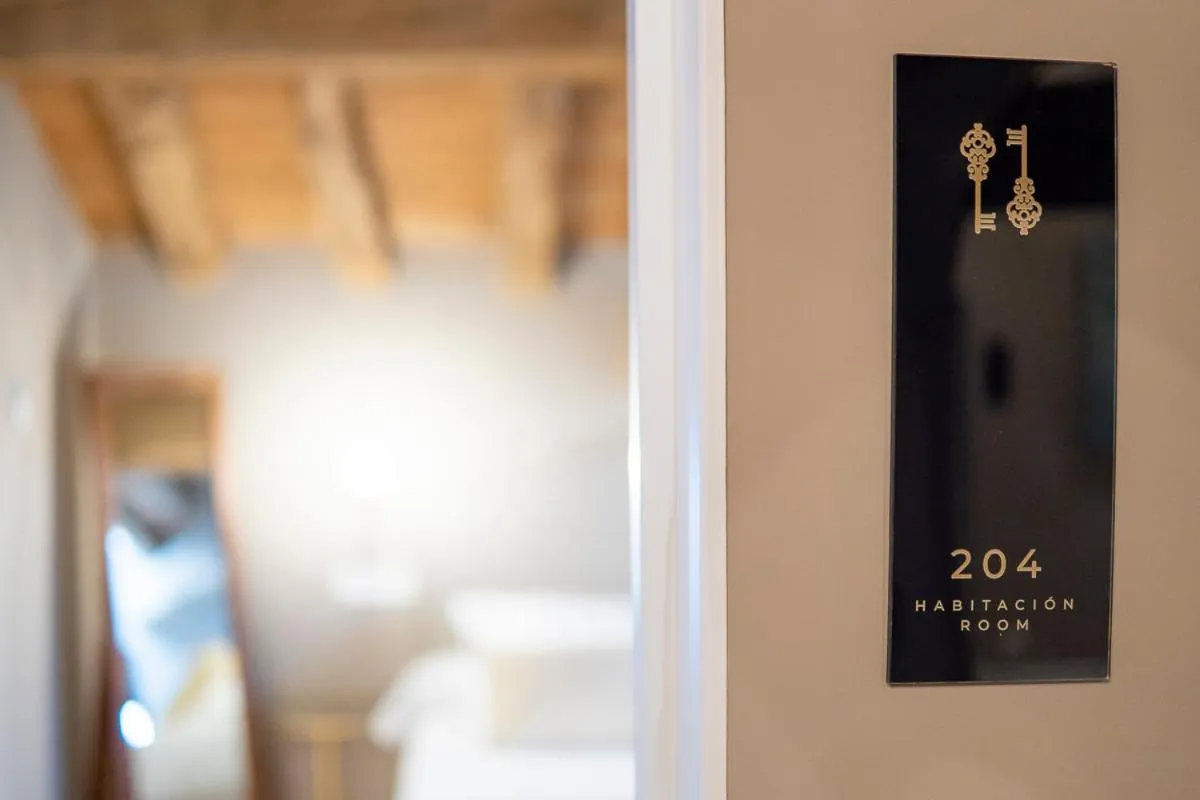 Logo/Certificate/Sign in Hotel Palacio De Luko