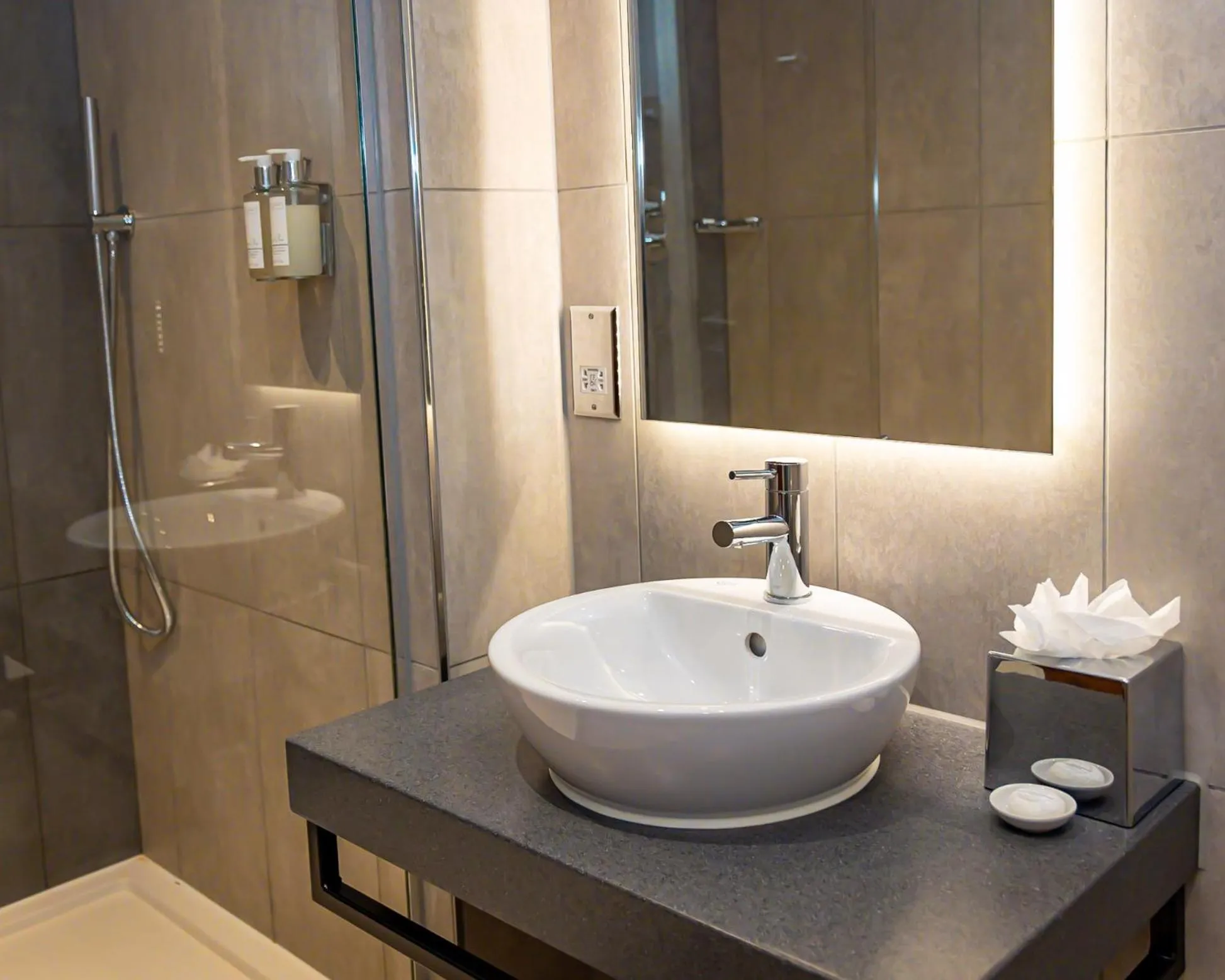 Bathroom in Hotel La Tour