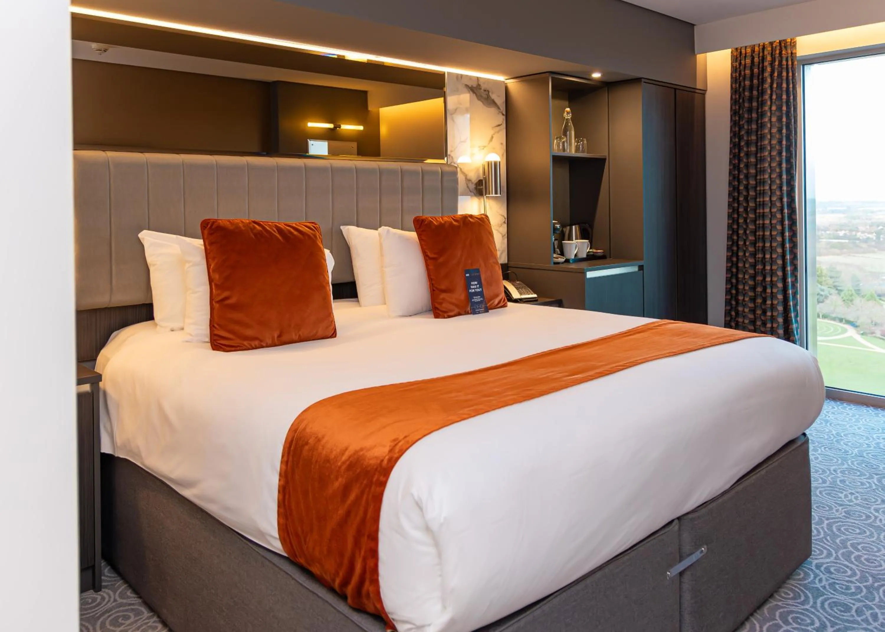 Bedroom, Bed in Hotel La Tour