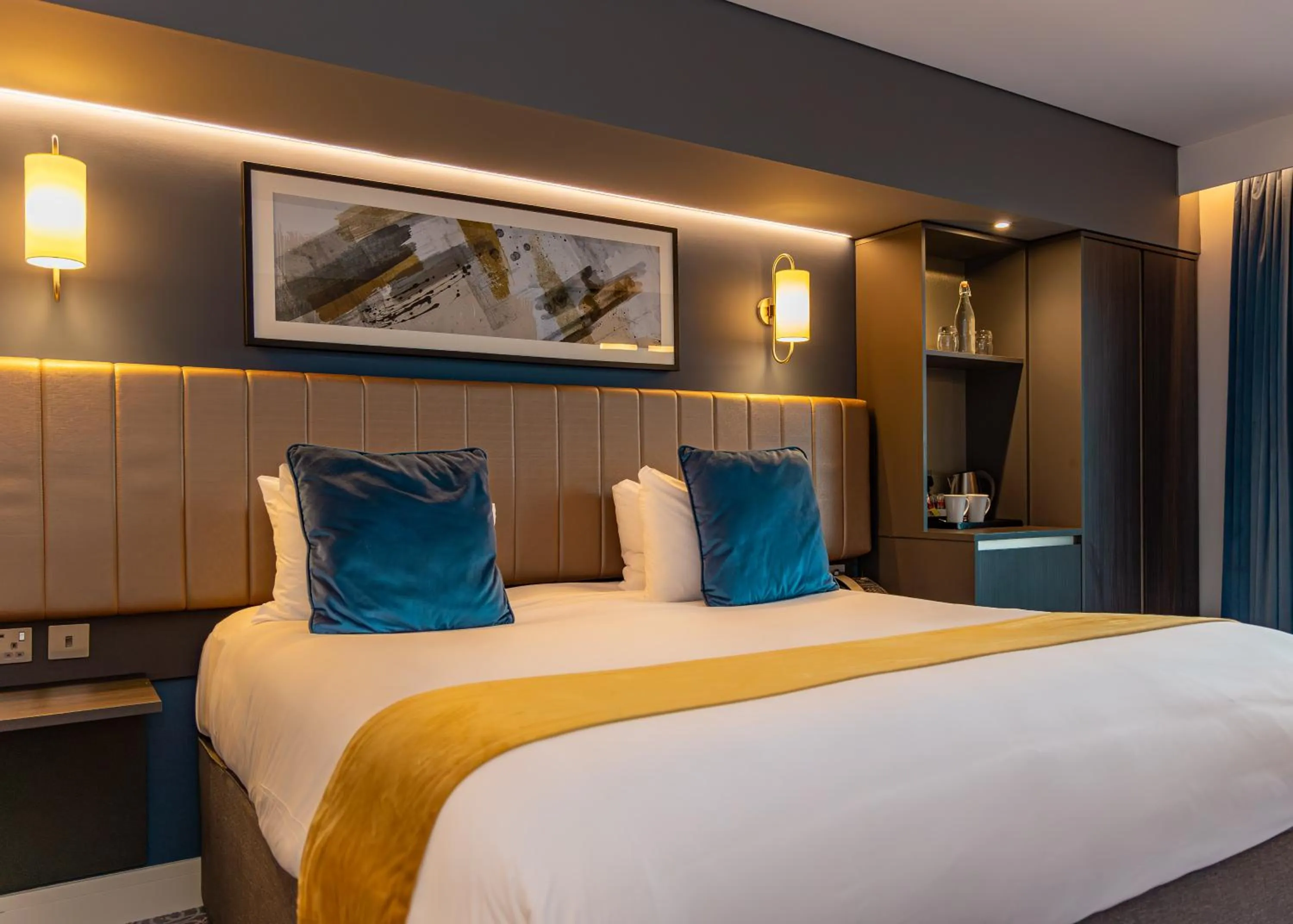 Bedroom, Bed in Hotel La Tour