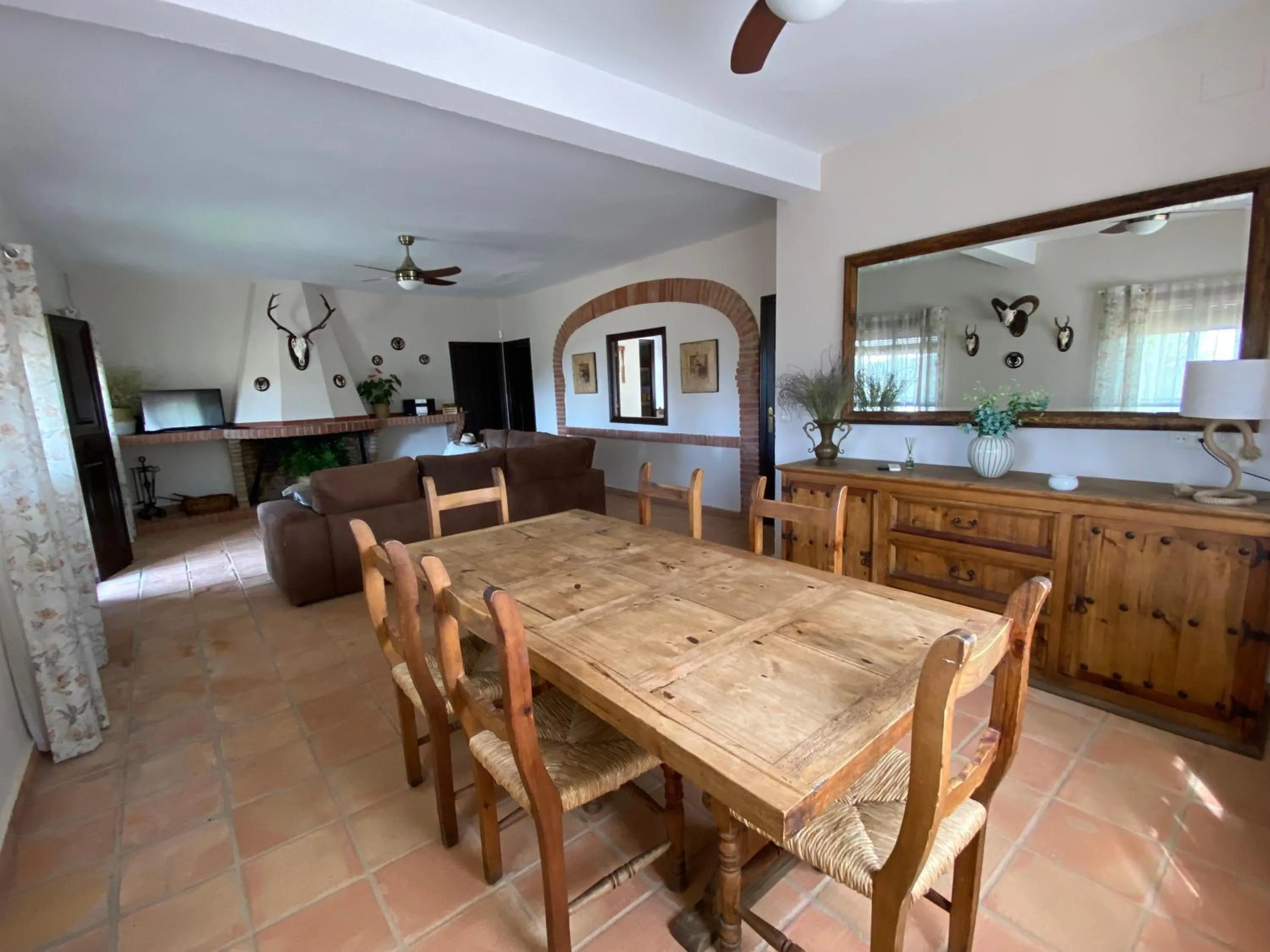 Dining area in Las Chorreras del Orejón 1