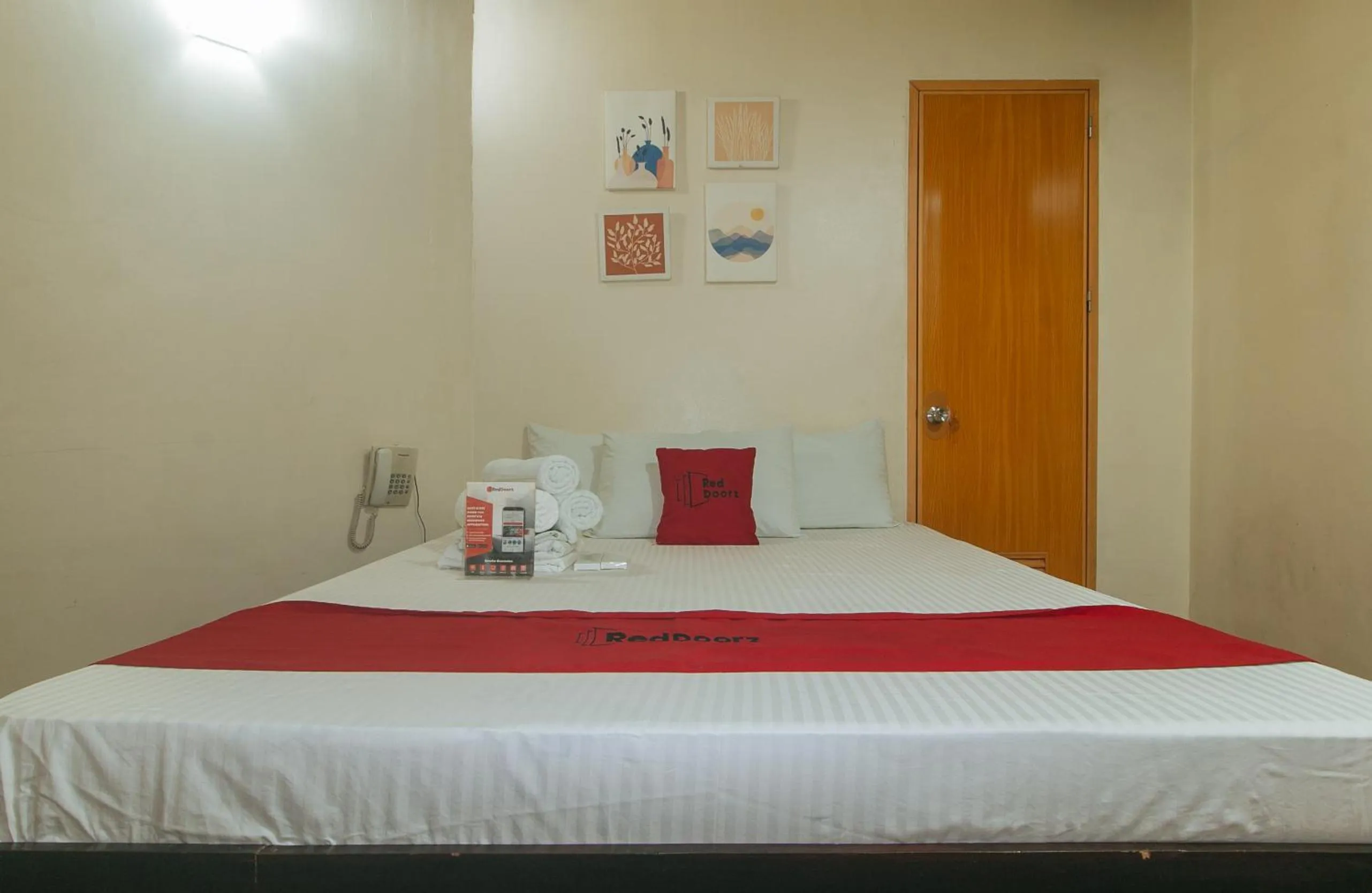 Bed in RedDoorz near EDSA Camp Crame