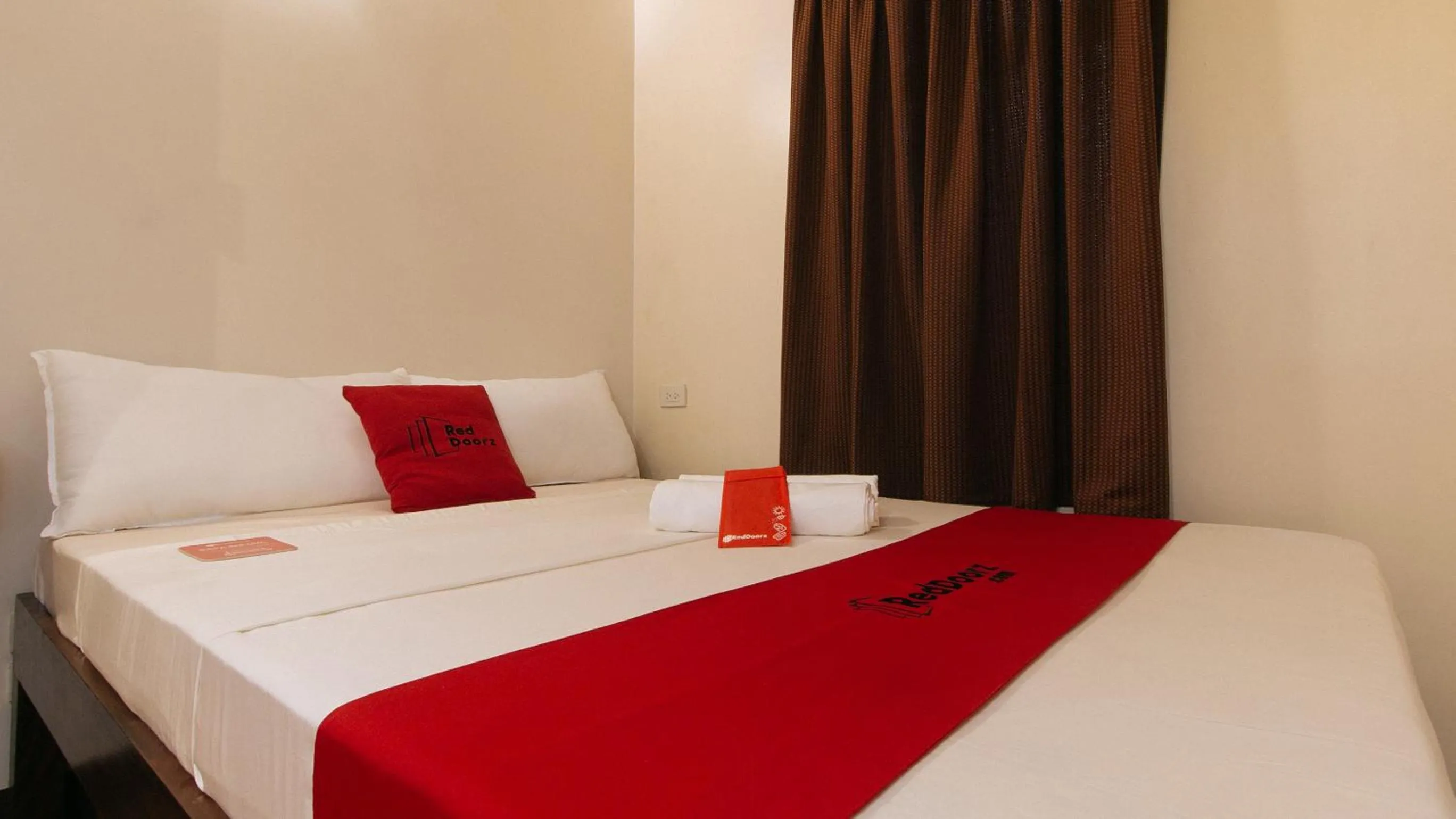 Bed in RedDoorz near EDSA Camp Crame