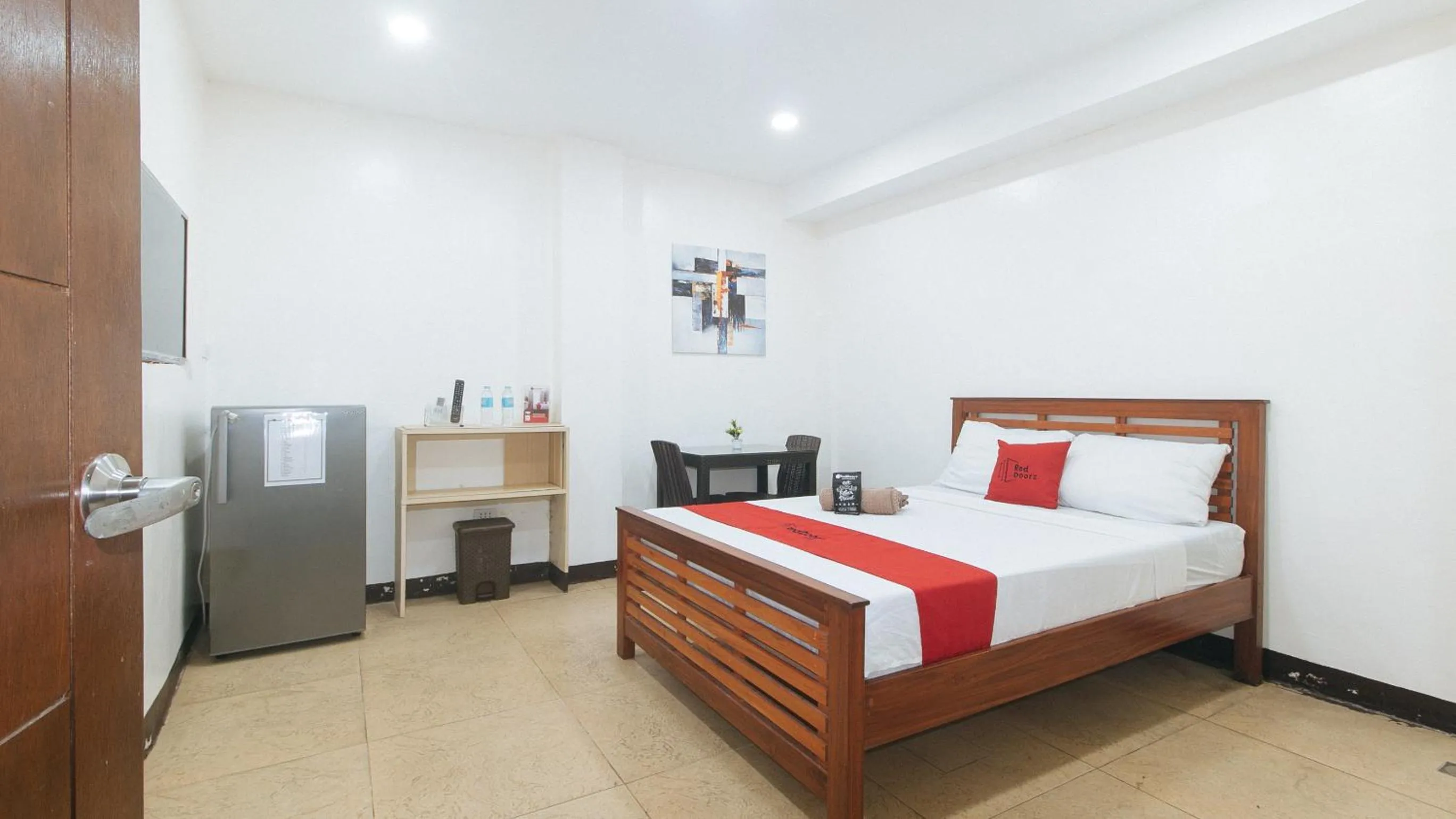 Bedroom, Bed in RedDoorz at RJs Bldg near Lyceum Gen Trias Cavite