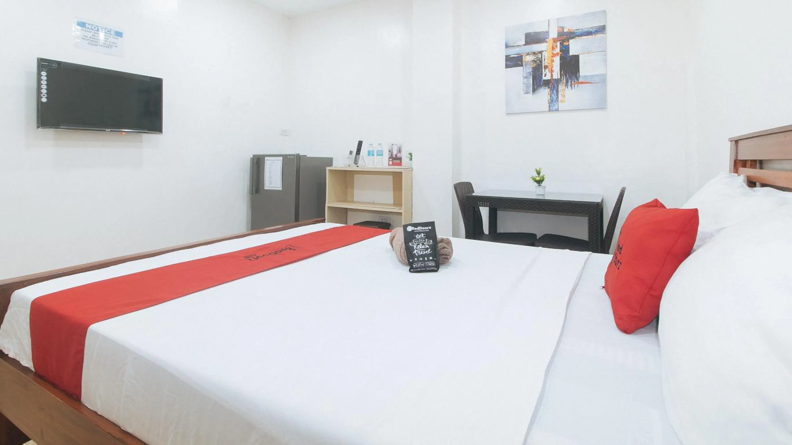 Bedroom, Bed in RedDoorz at RJs Bldg near Lyceum Gen Trias Cavite