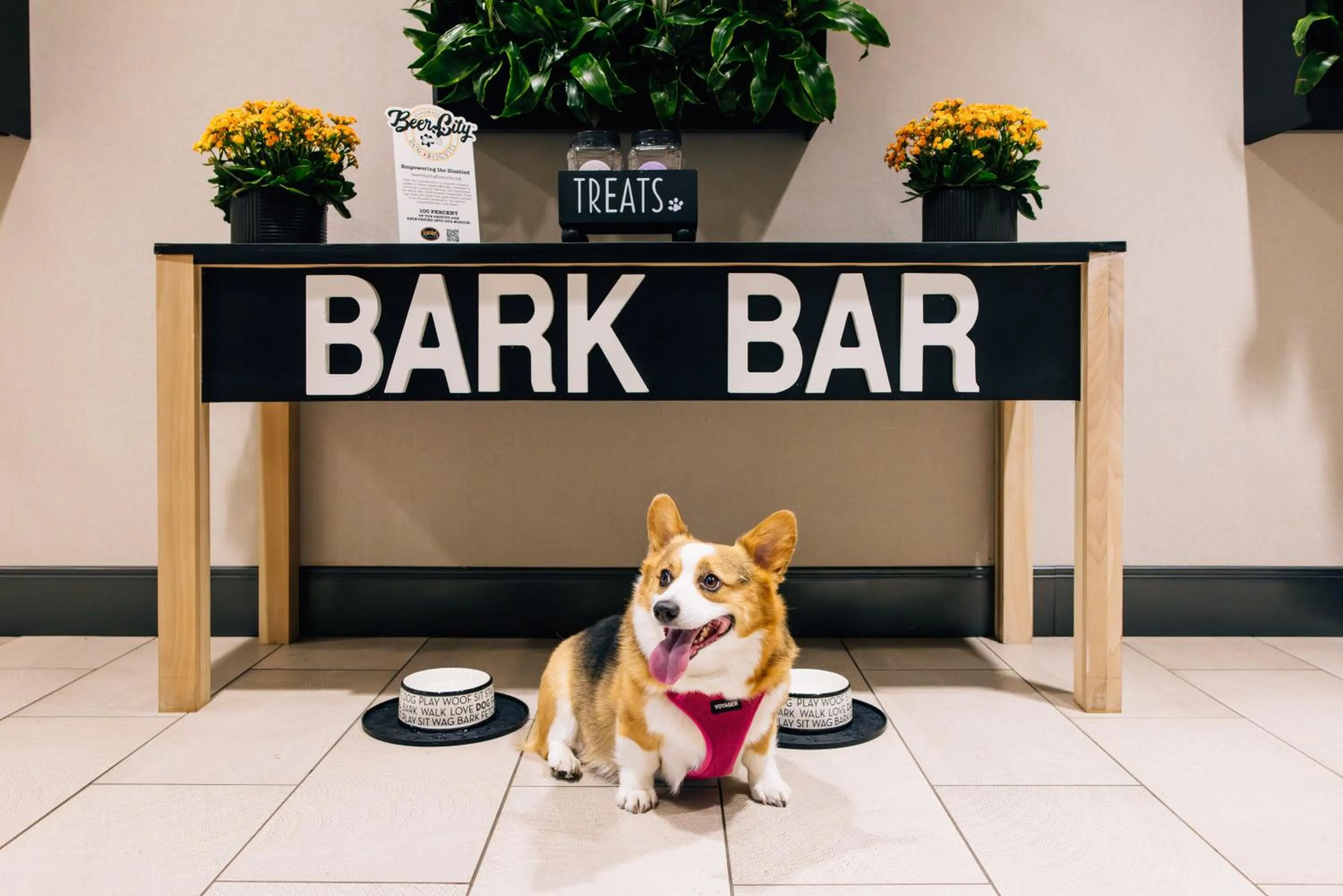 Lobby or reception in Holiday Inn Grand Rapids Downtown by IHG