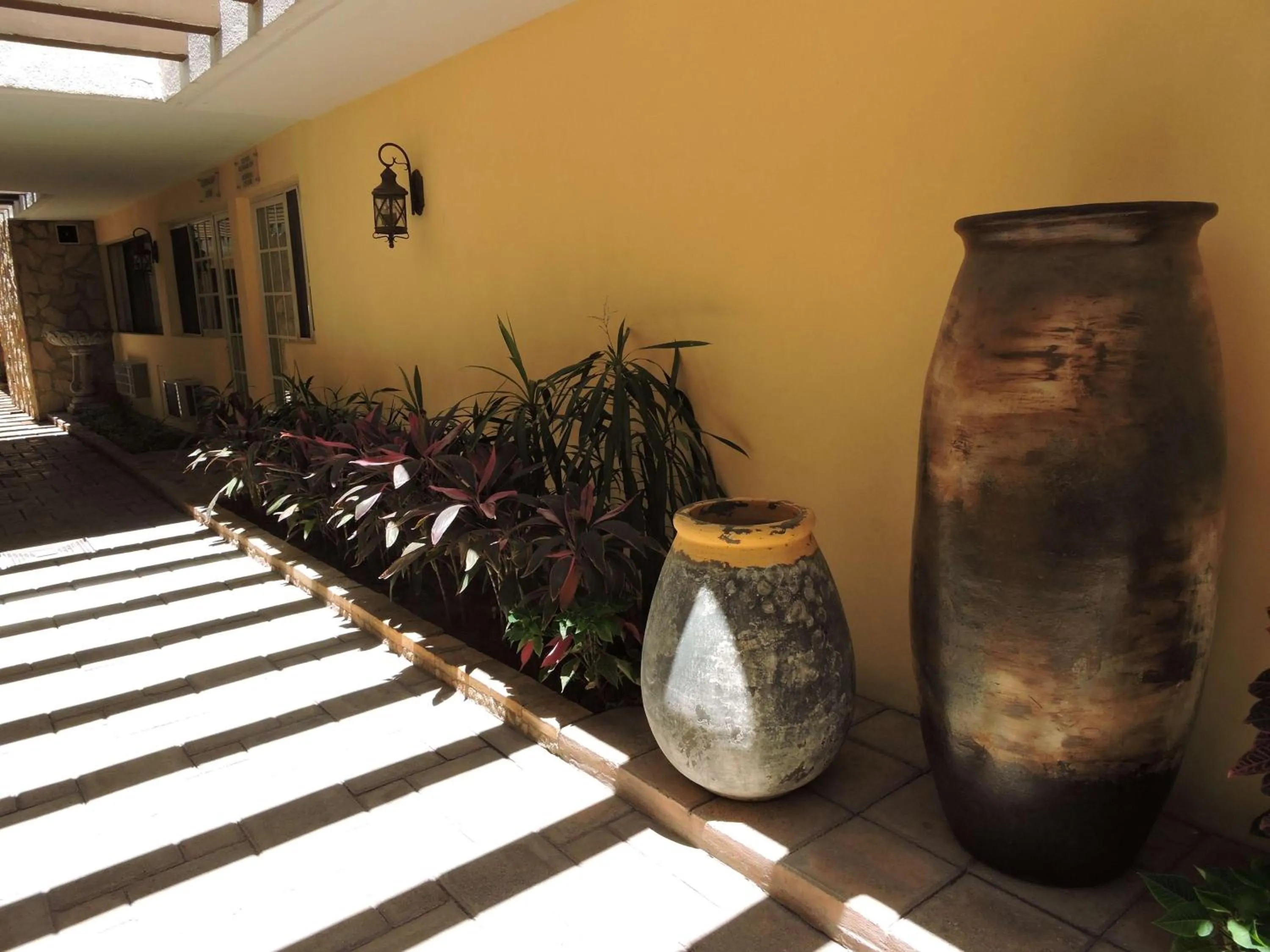 Property building in Best Western Posada Del Rio