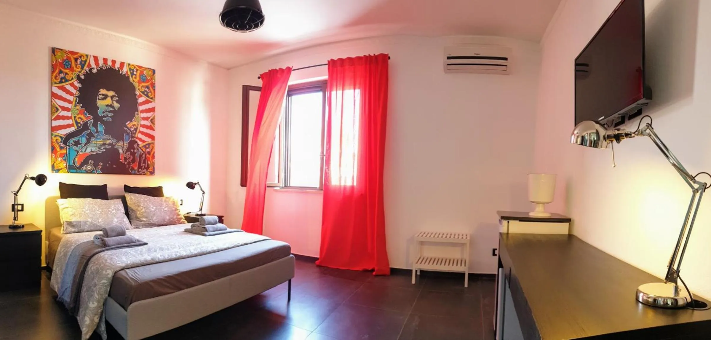 TV and multimedia, Bed in Casa California