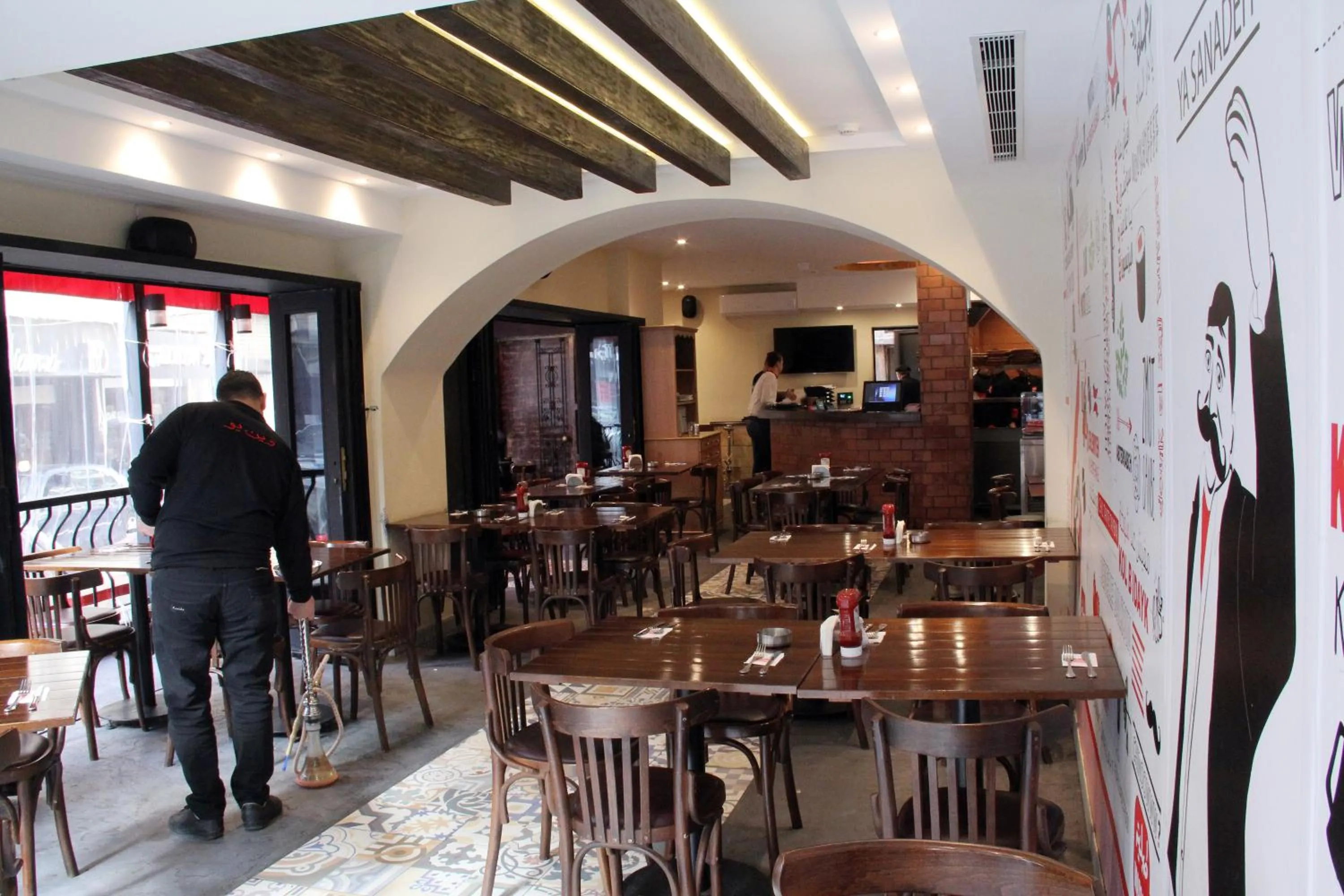 Restaurant/places to eat in Marble Tower