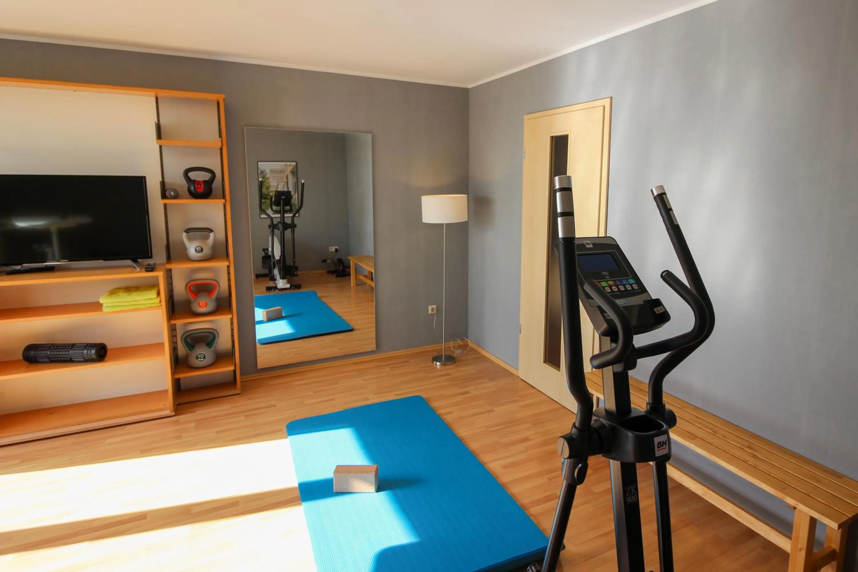 Fitness centre/facilities in An der Persiluhr Stadt-gut-Hotel