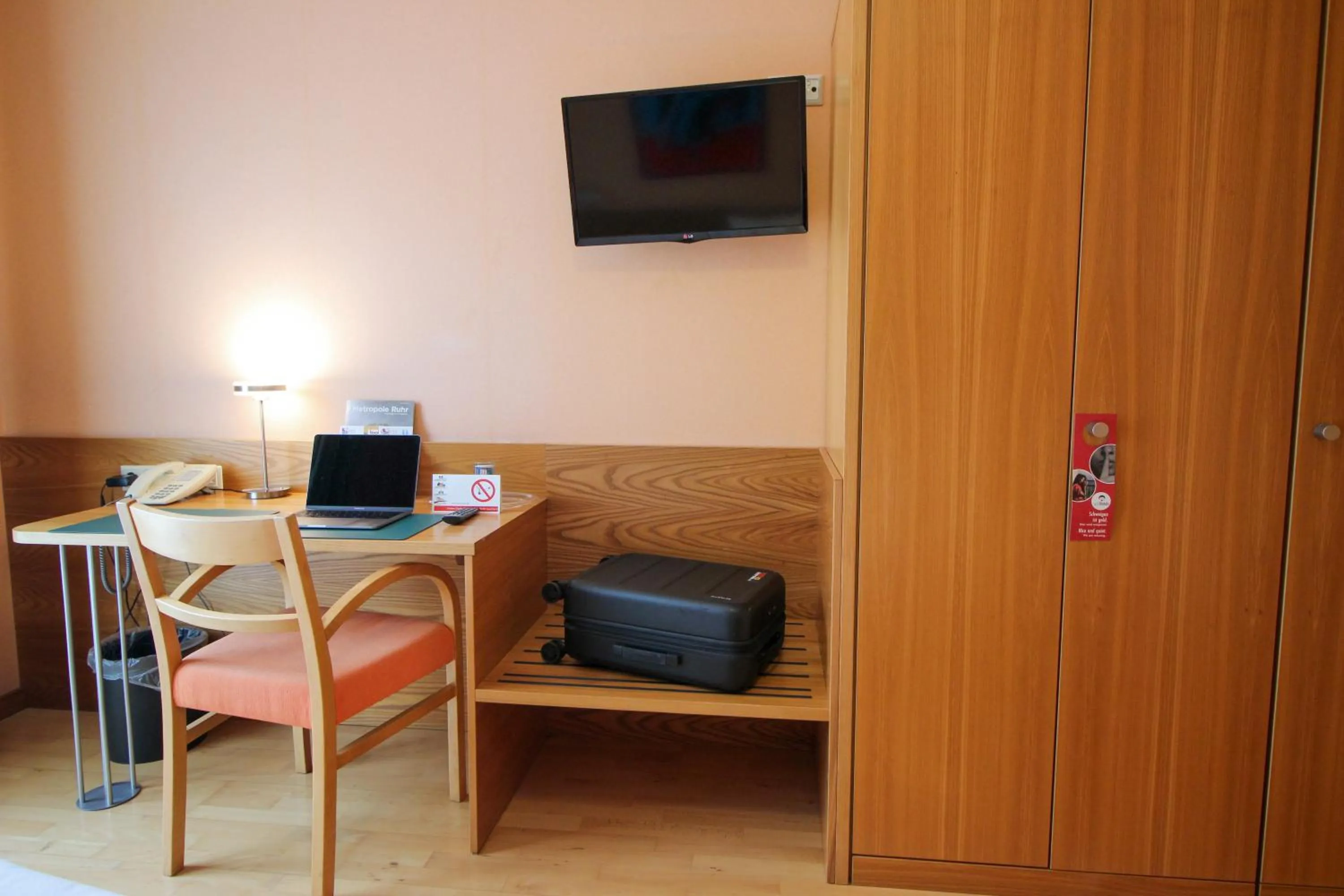 Photo of the whole room in An der Persiluhr Stadt-gut-Hotel