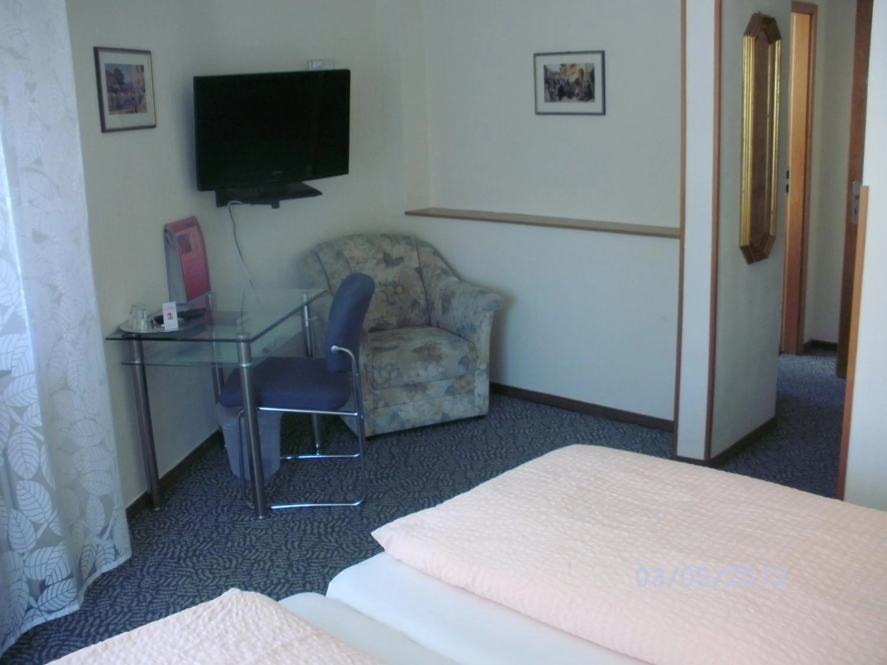 TV and multimedia, Bed in Hotel am Hindenburgplatz