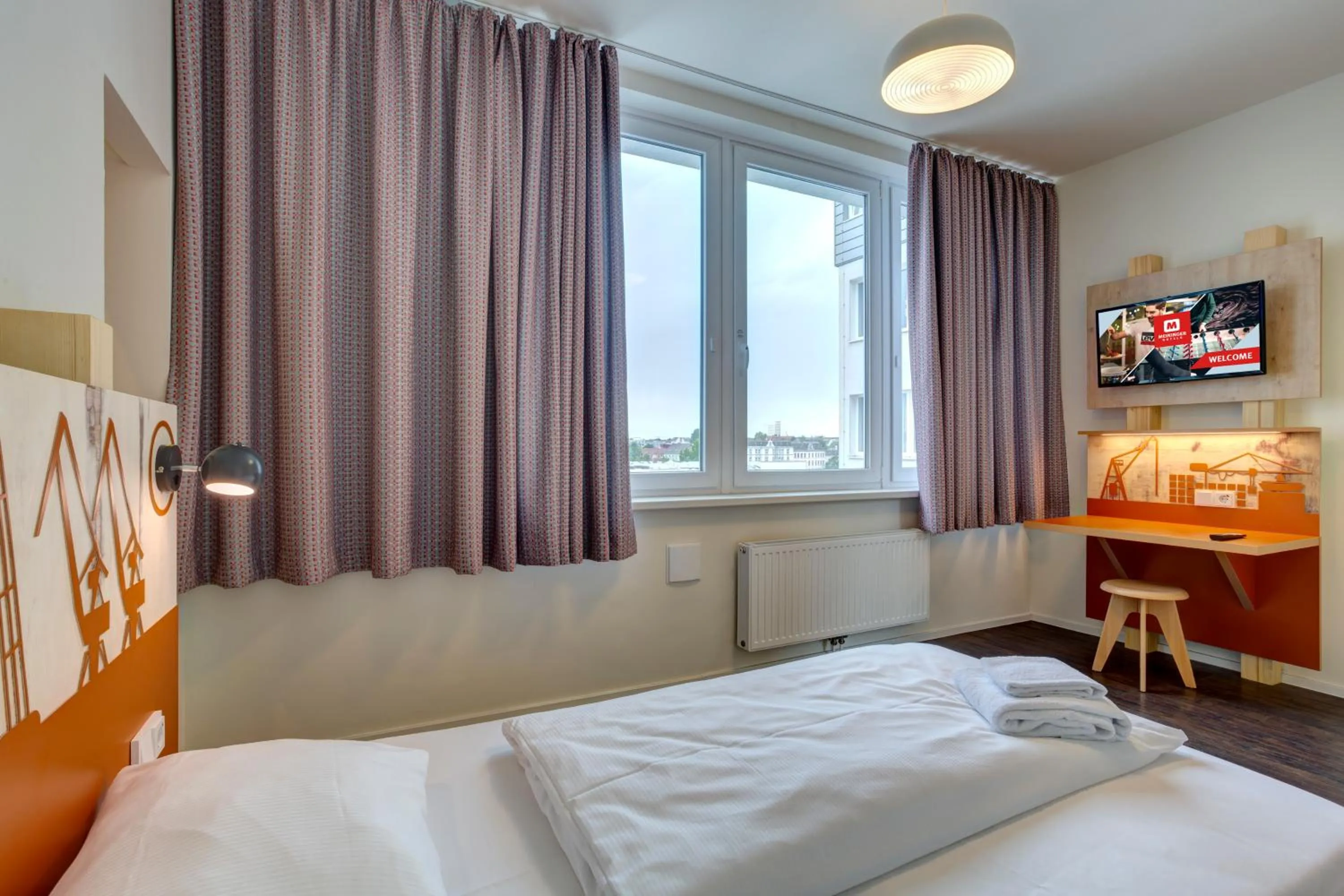 Photo of the whole room, Bed in MEININGER Hotel Hamburg City Center