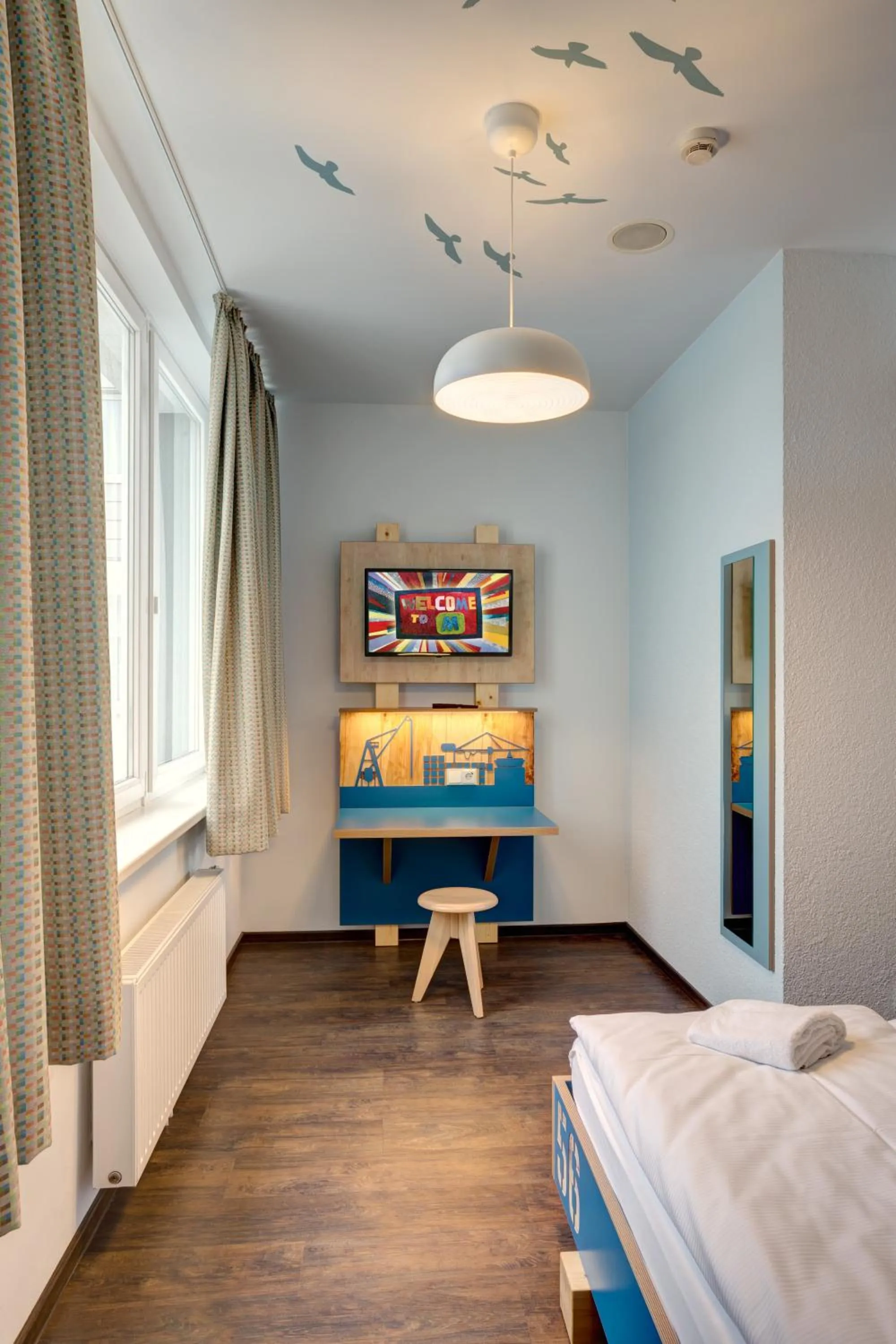 Photo of the whole room, Bed in MEININGER Hotel Hamburg City Center