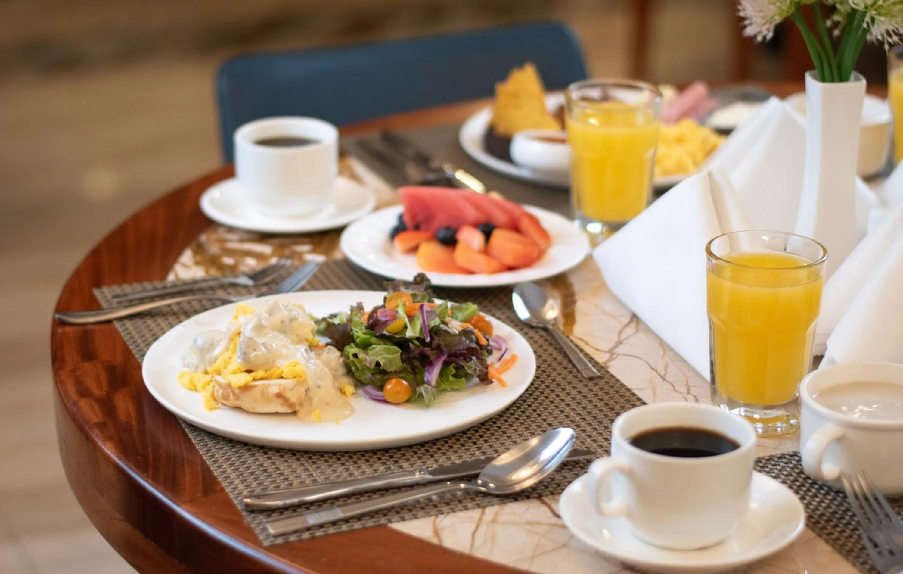 Continental breakfast in Hotel Vista Quince