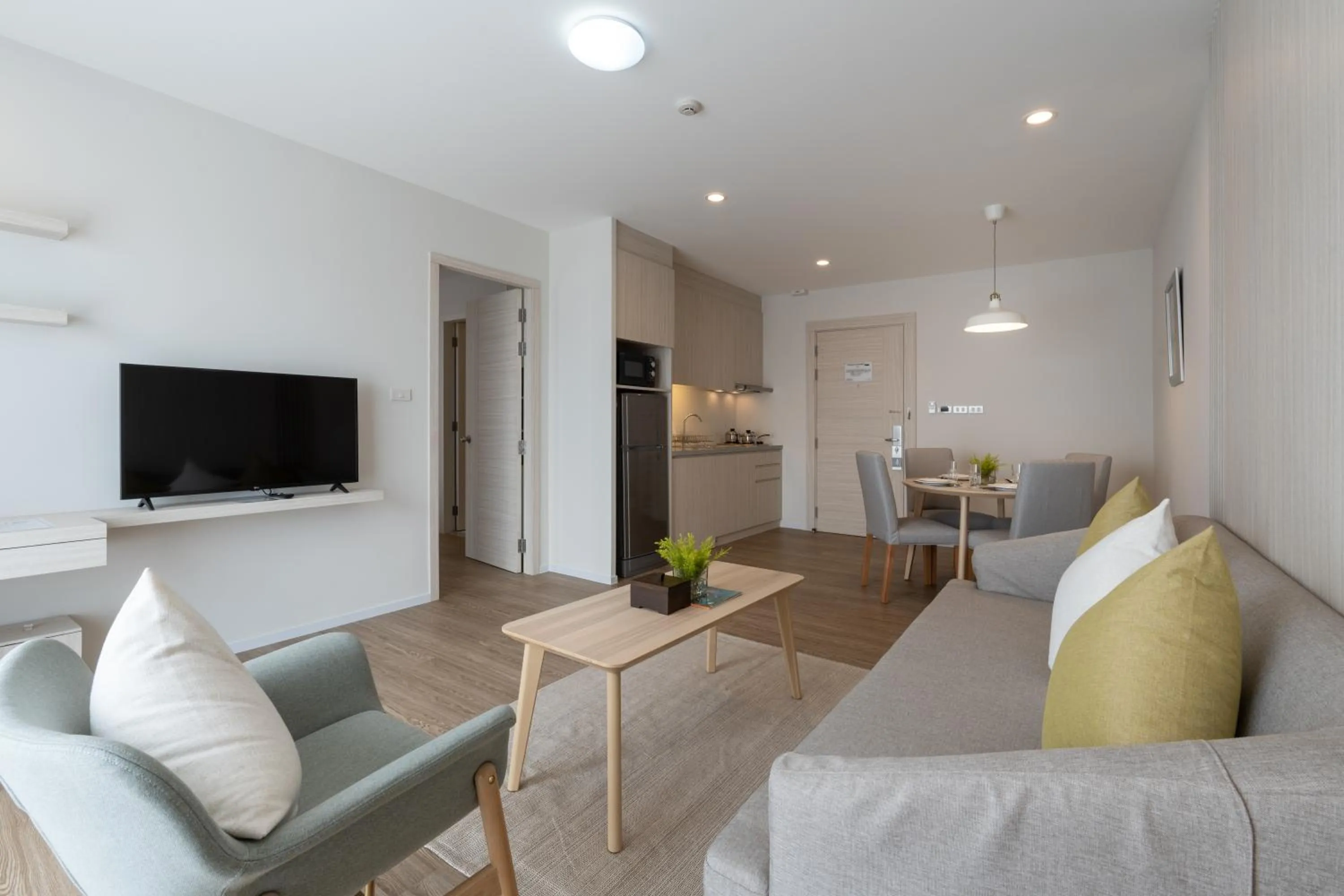 Communal lounge/ TV room in Kantary Hotel Banchang