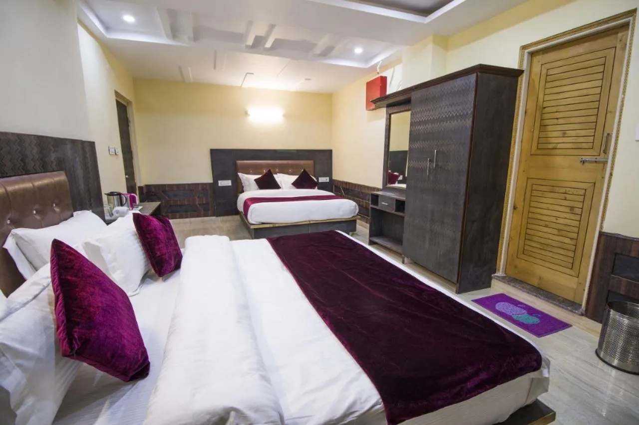Bedroom, Bed in Vella Marina Group of Hotels Mount# Best Comfort Hotel#Free Parking-cricket stadium 10 km-Mcleodganj 2 km- Bhagsunag 4 km