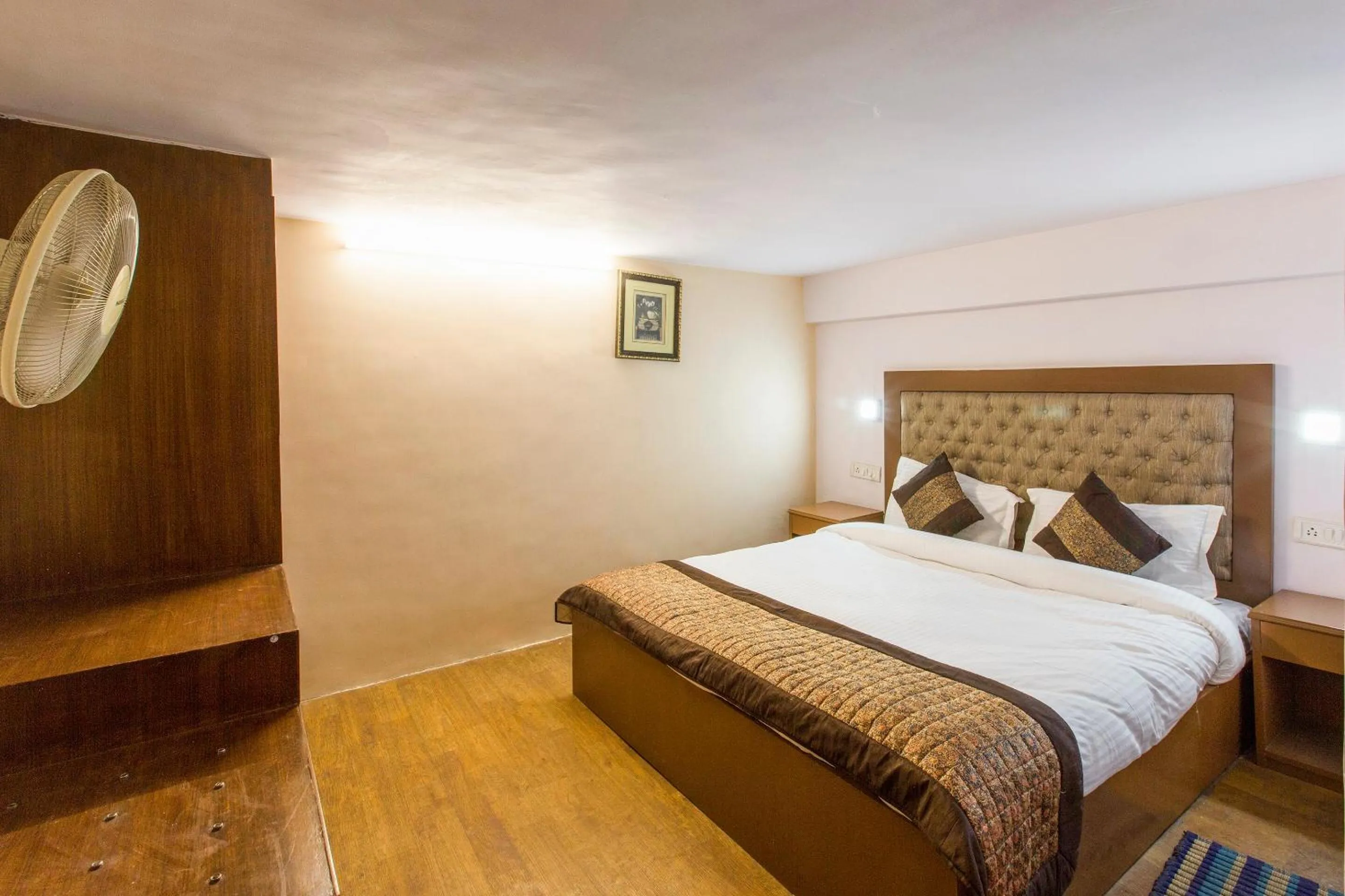 Bedroom, Bed in Hotel O Hotel Landmark Inn