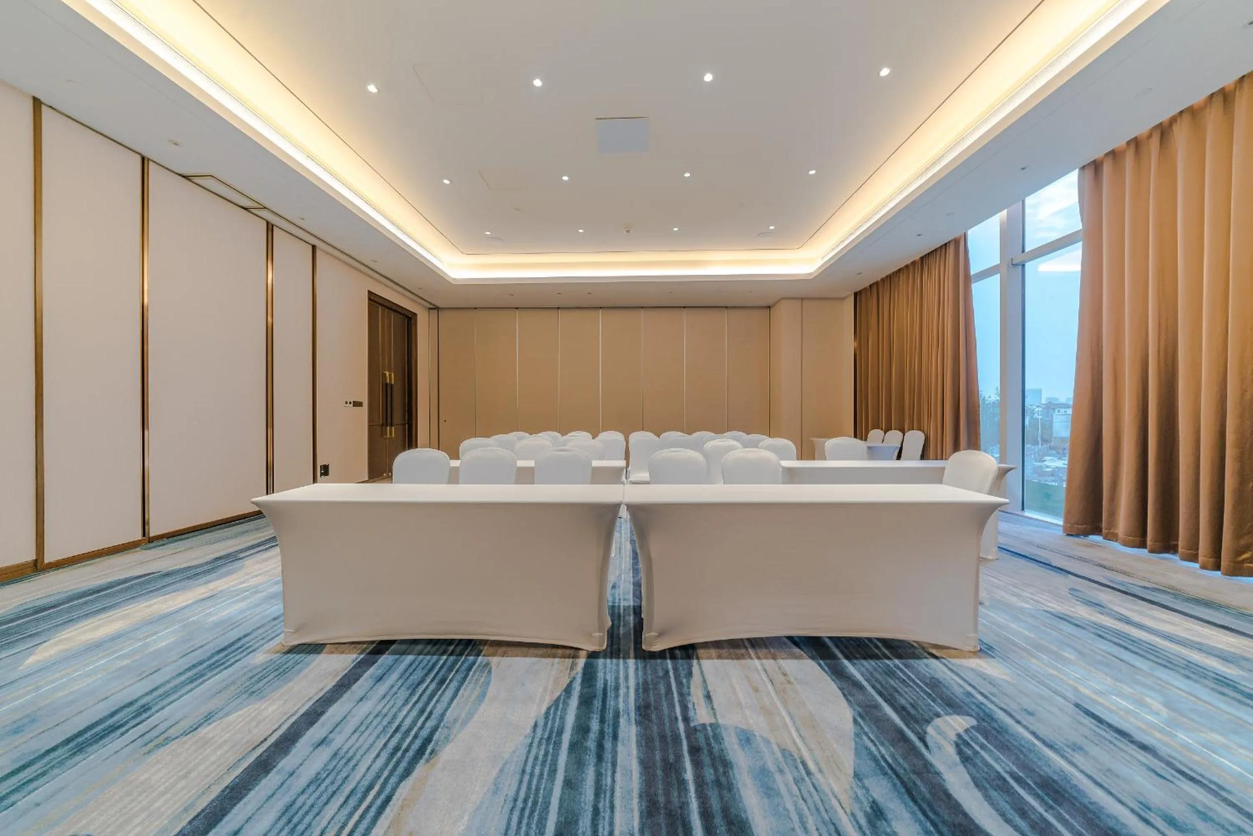 Property building in HOTEL ViA