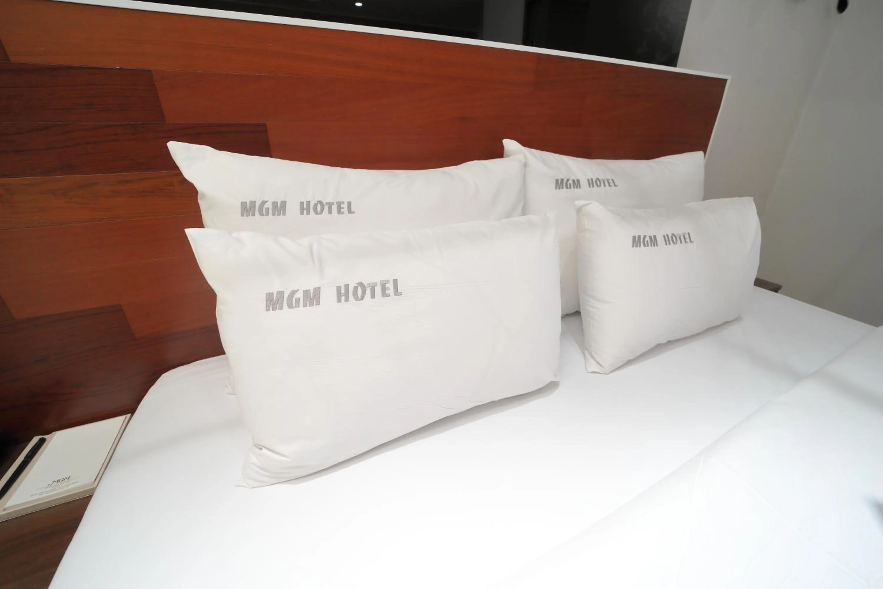 Property building, Bed in HOTEL ViA