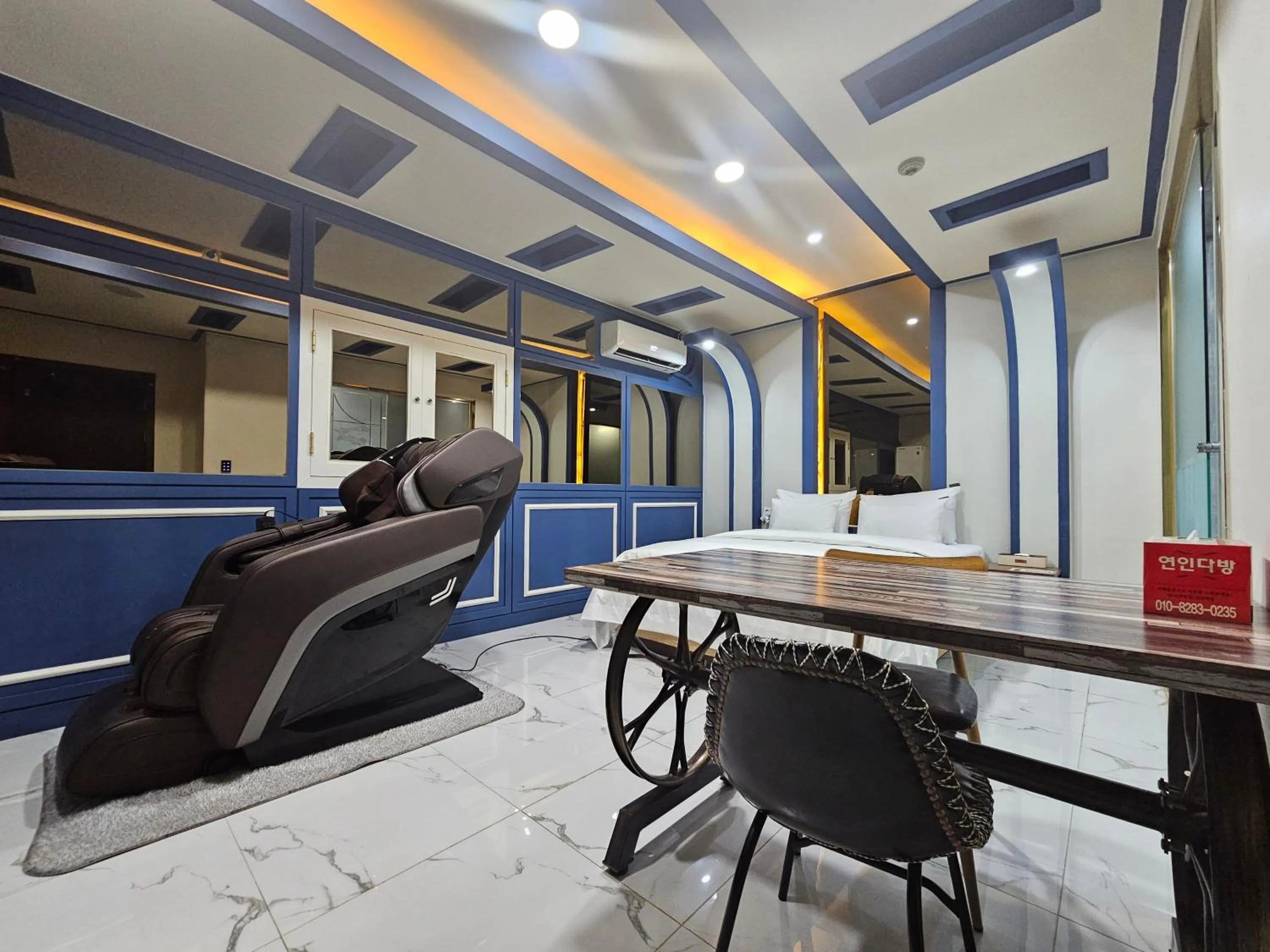 Seating area in HOTEL ViA