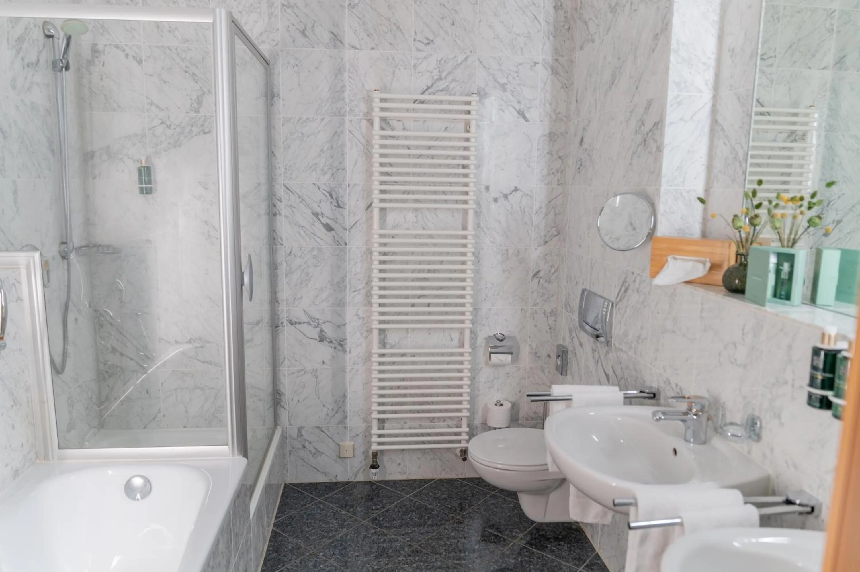 Bathroom in Schwarzwaldhotel Gengenbach