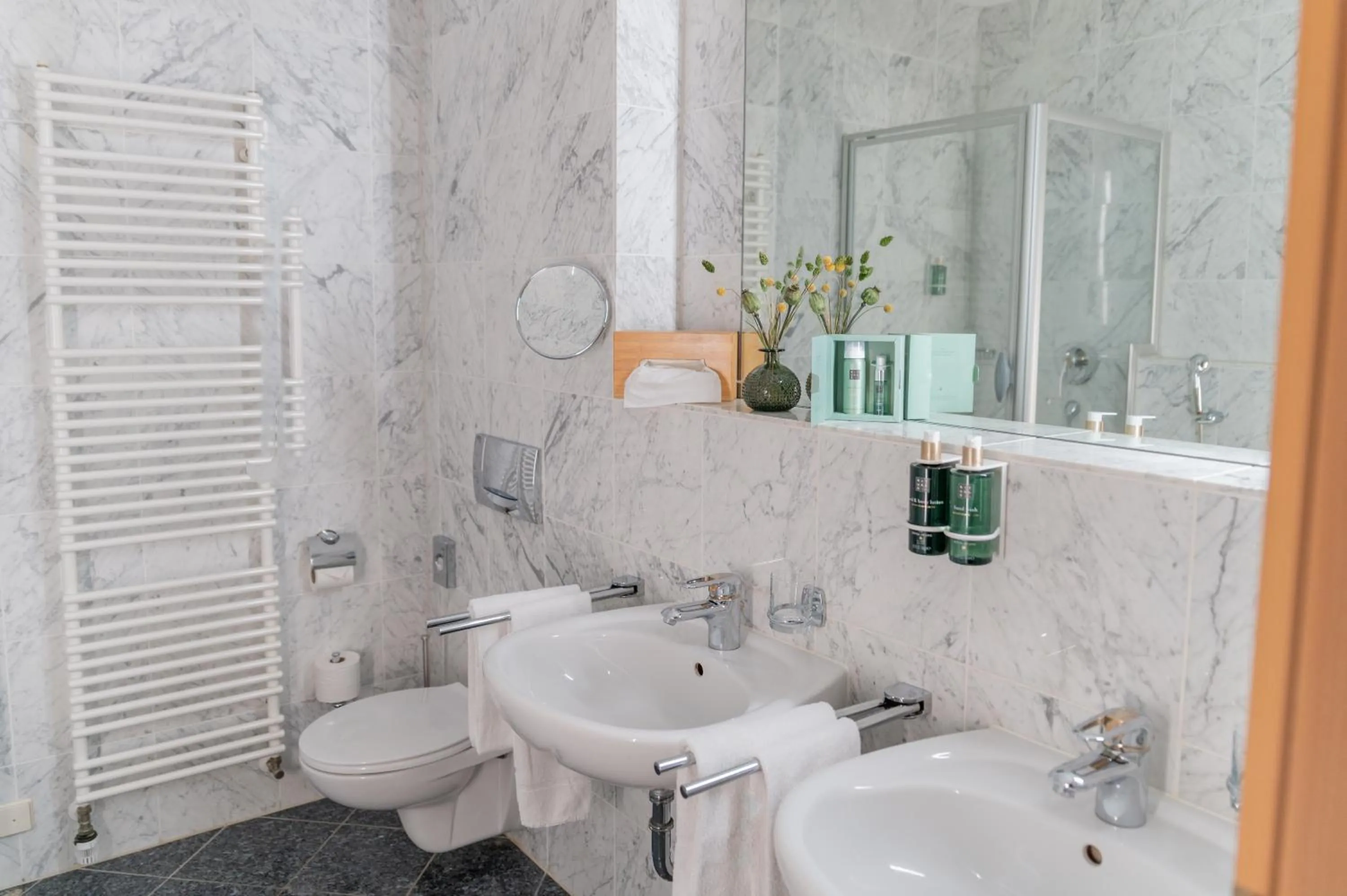 Bathroom in Schwarzwaldhotel Gengenbach