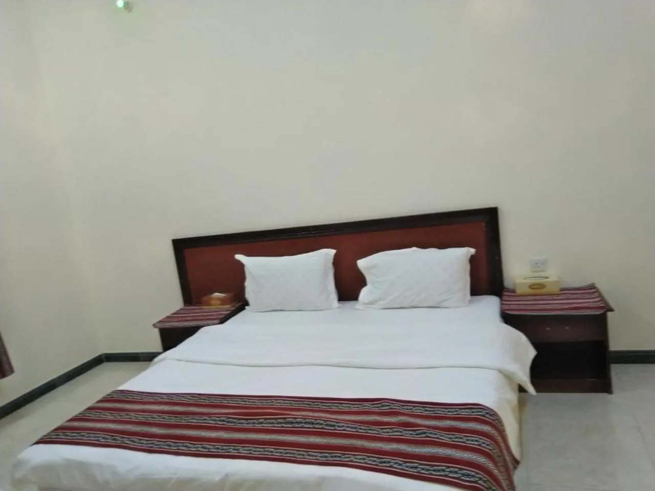 Bedroom, Bed in Four Seasons Hotel