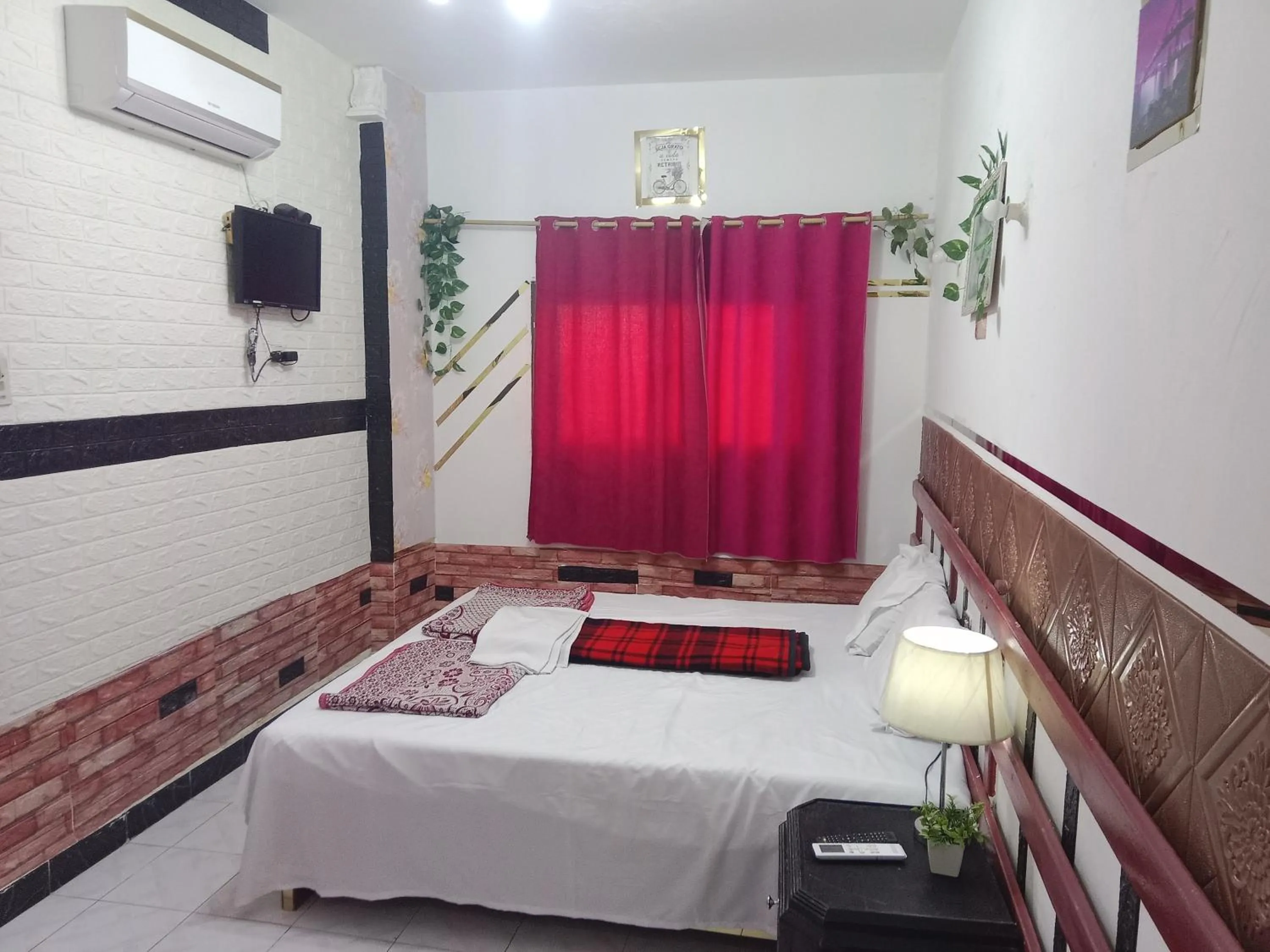 Bed in Four Seasons Hotel