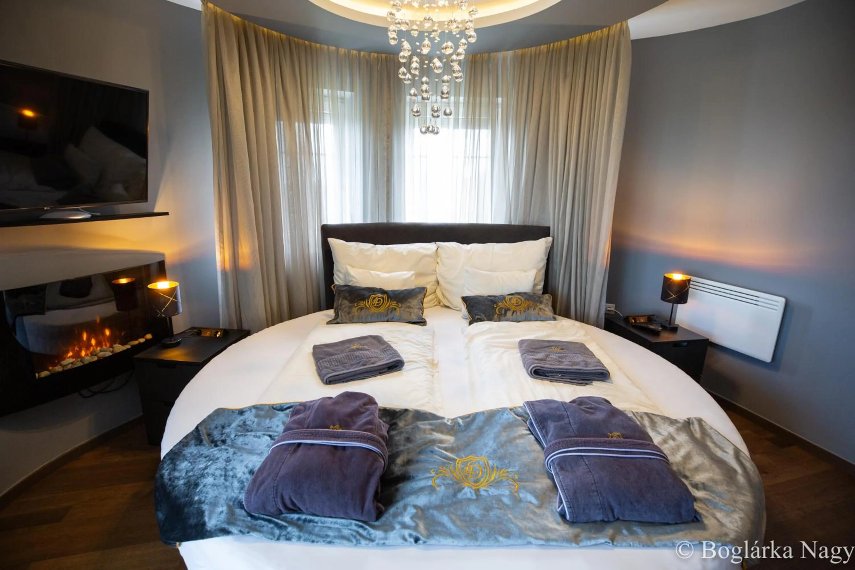 Bed in Love and Dream Élményvilla