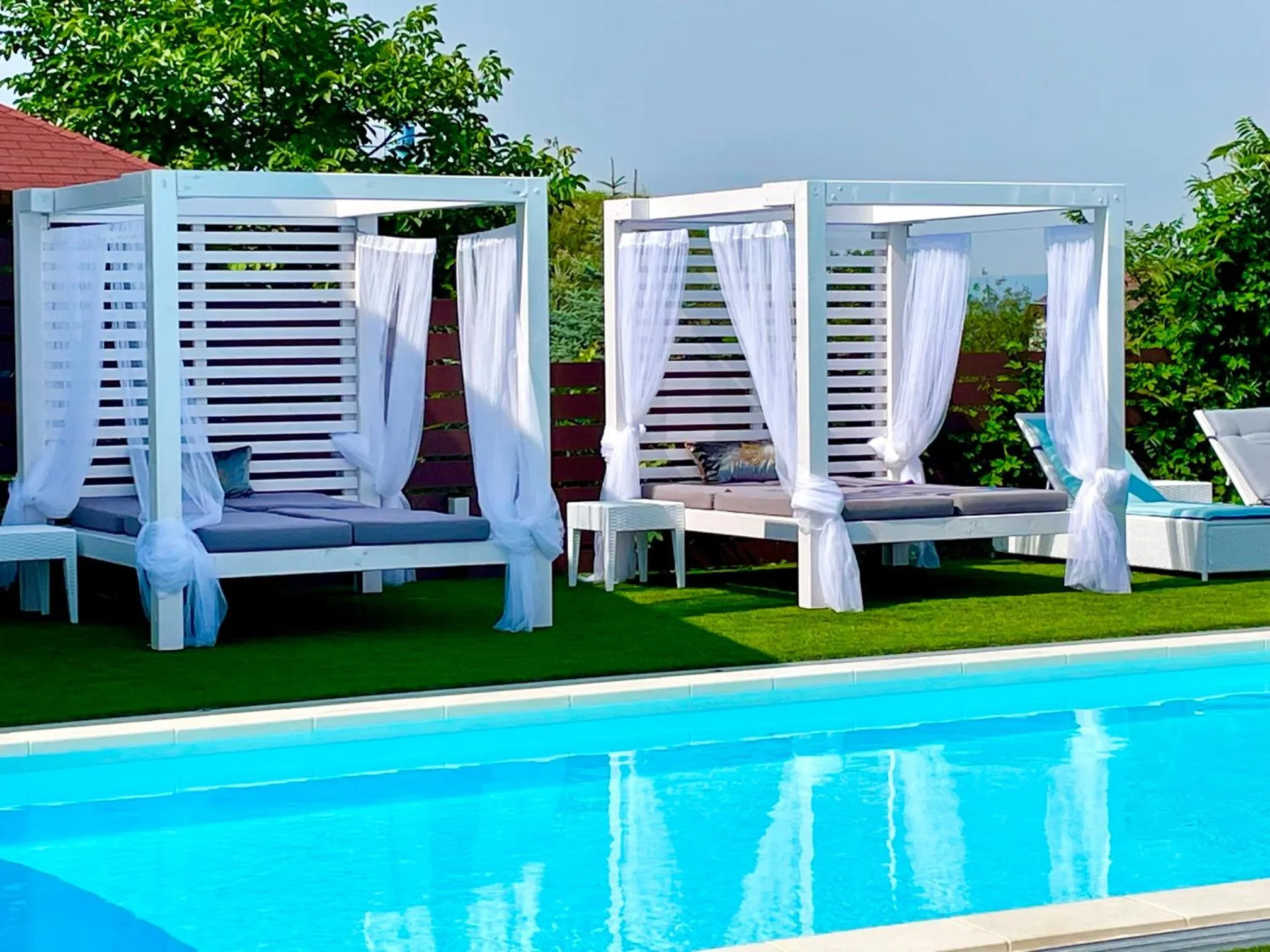 Swimming pool in Love and Dream Élményvilla