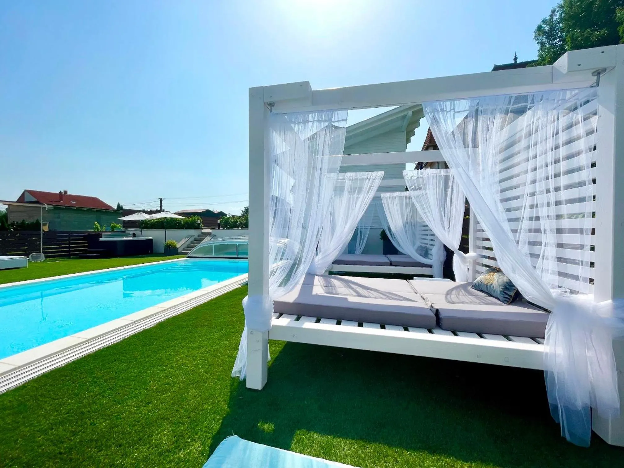 sunbed in Love and Dream Élményvilla