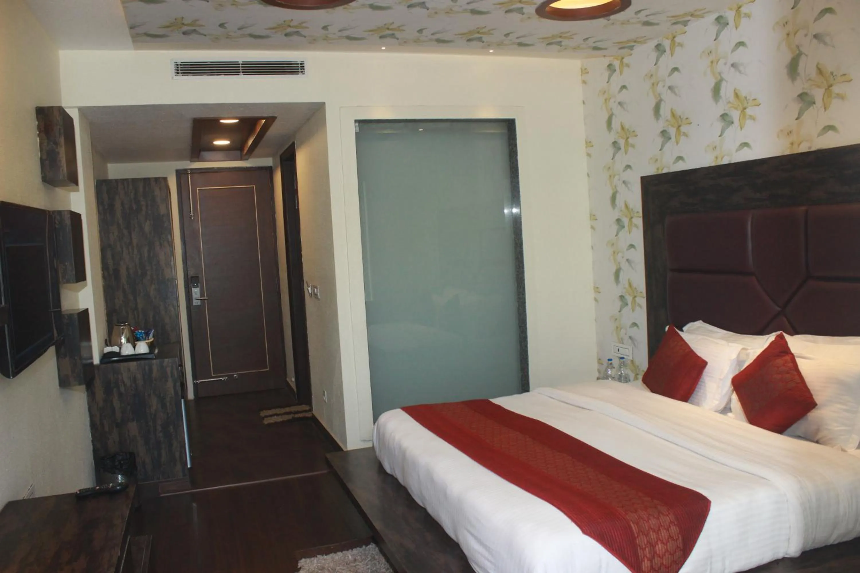 Bed in S S INTERNATIONAL