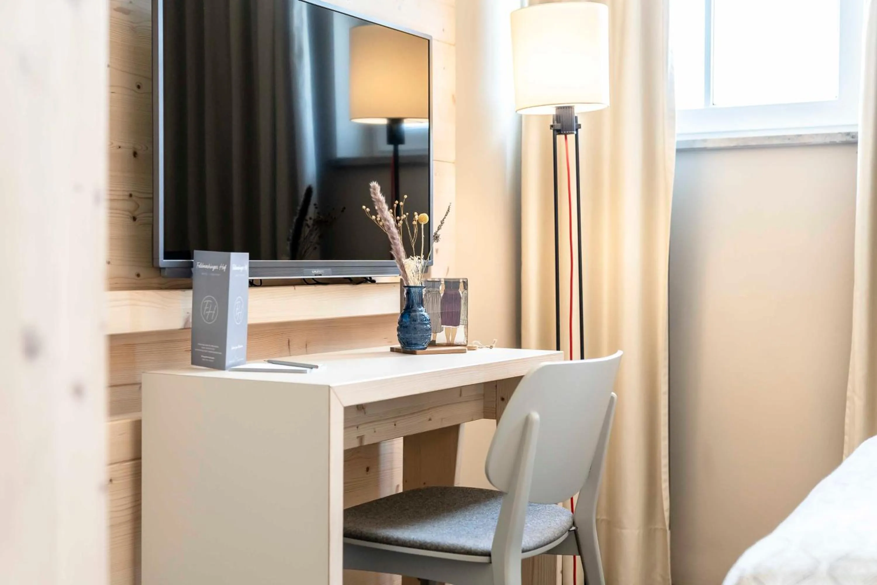 TV and multimedia, Bed in Feldmochinger Hof