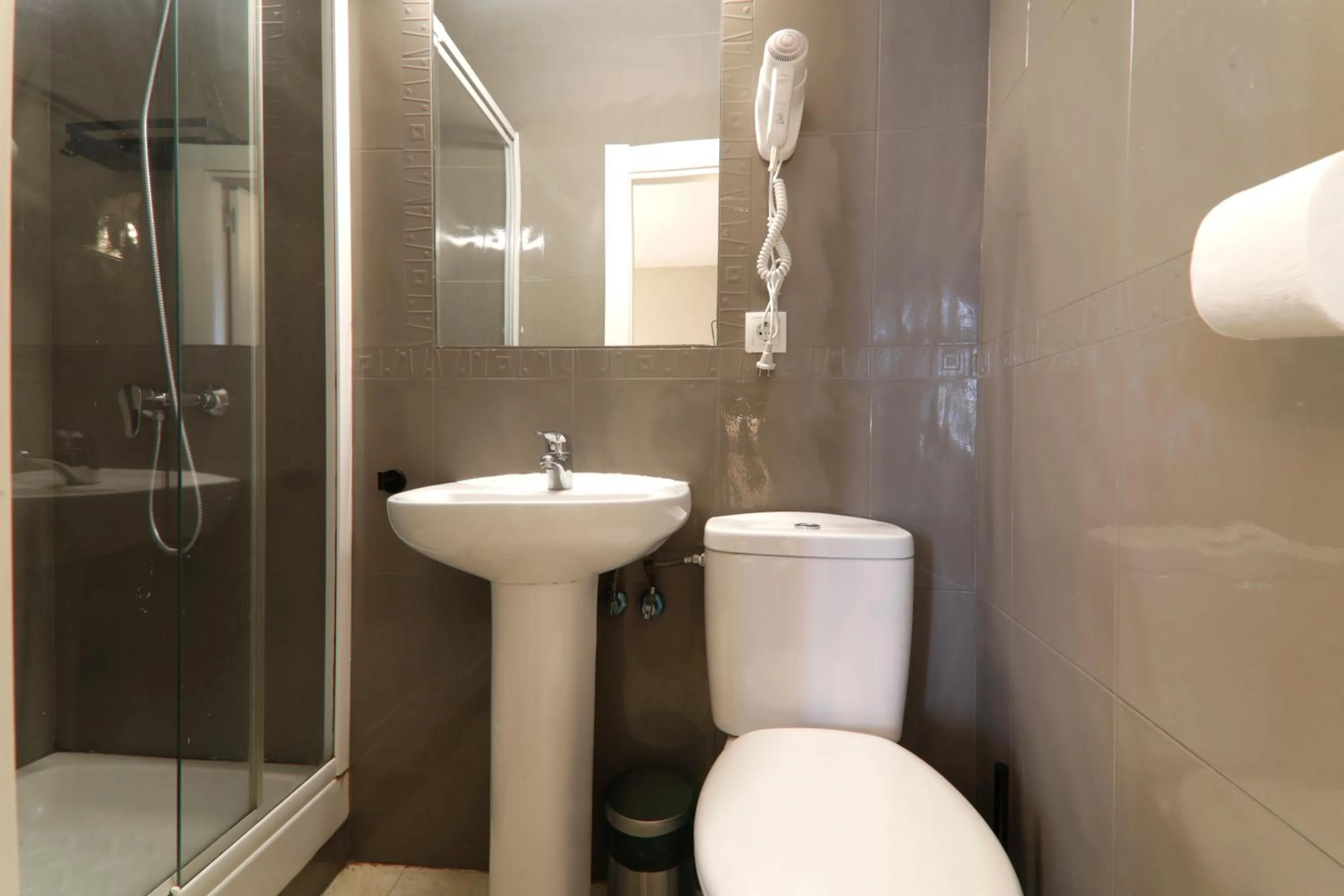 Shower in SUITES YOU Gran Vía