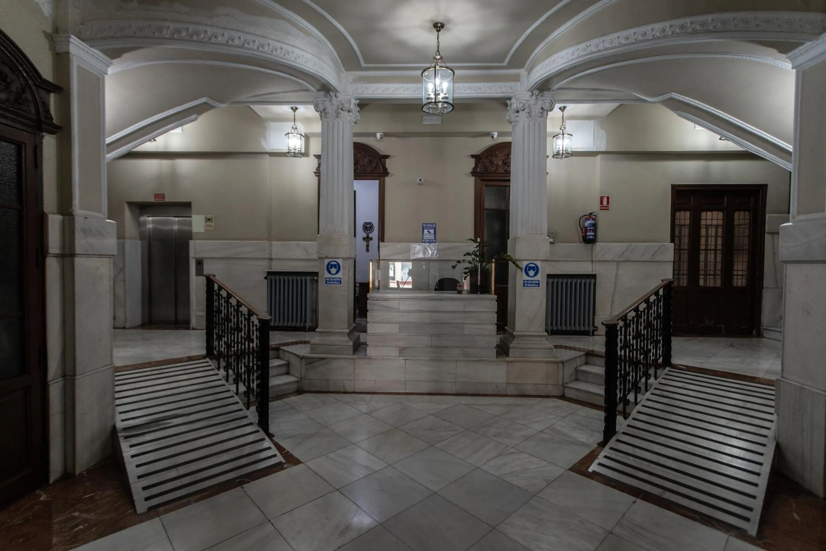 Lobby or reception in SUITES YOU Gran Vía