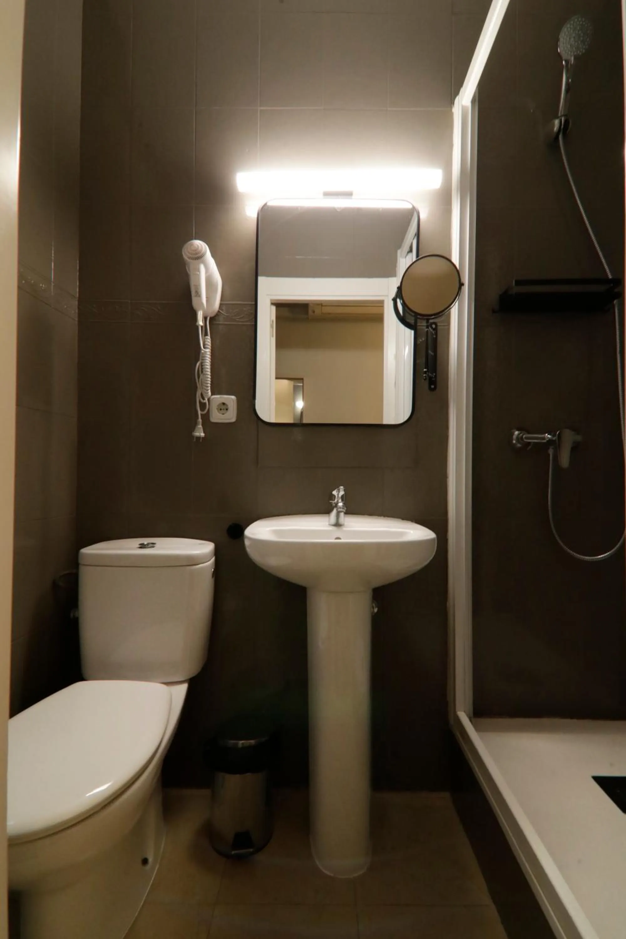 Shower in SUITES YOU Gran Vía