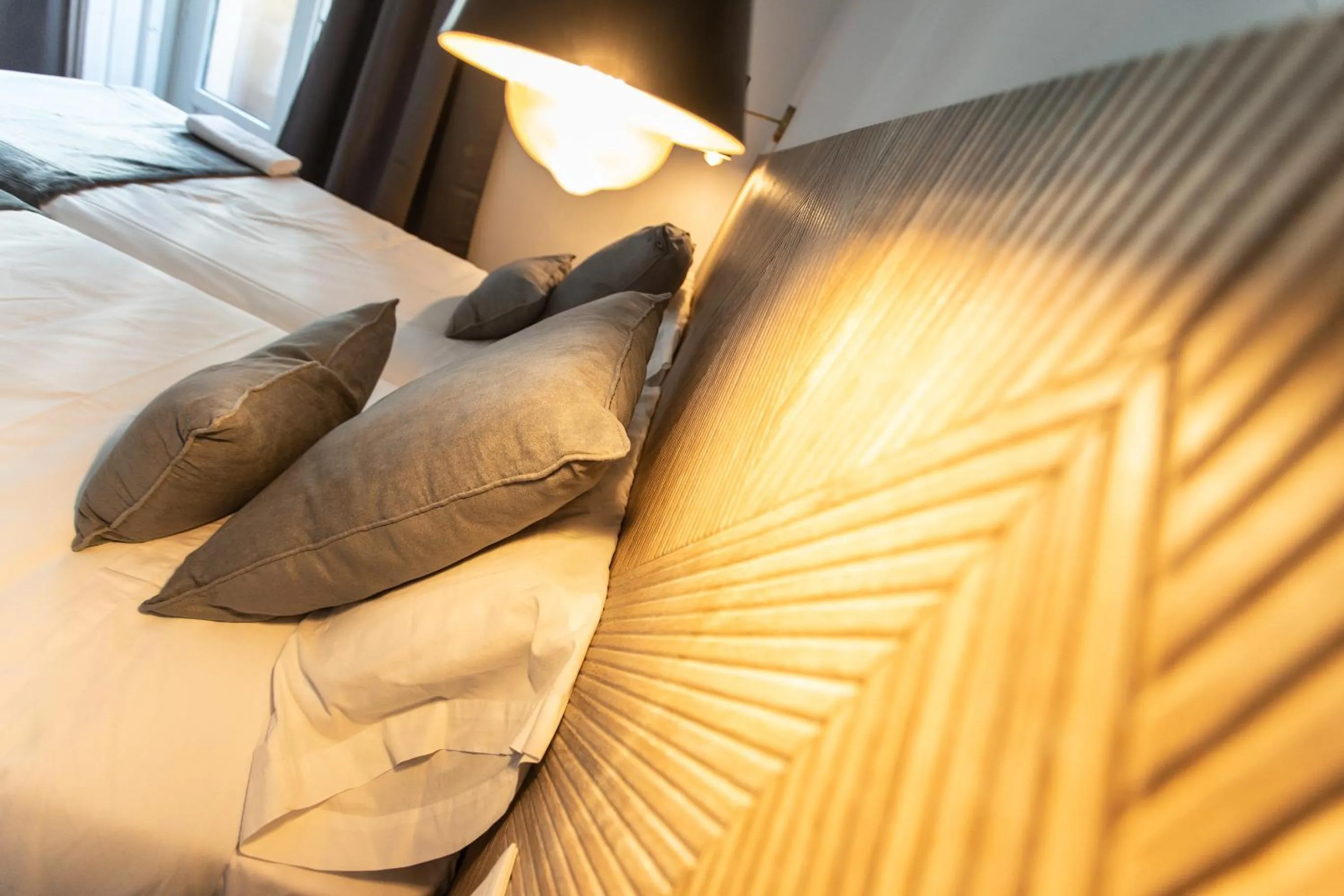 Decorative detail, Bed in SUITES YOU Gran Vía