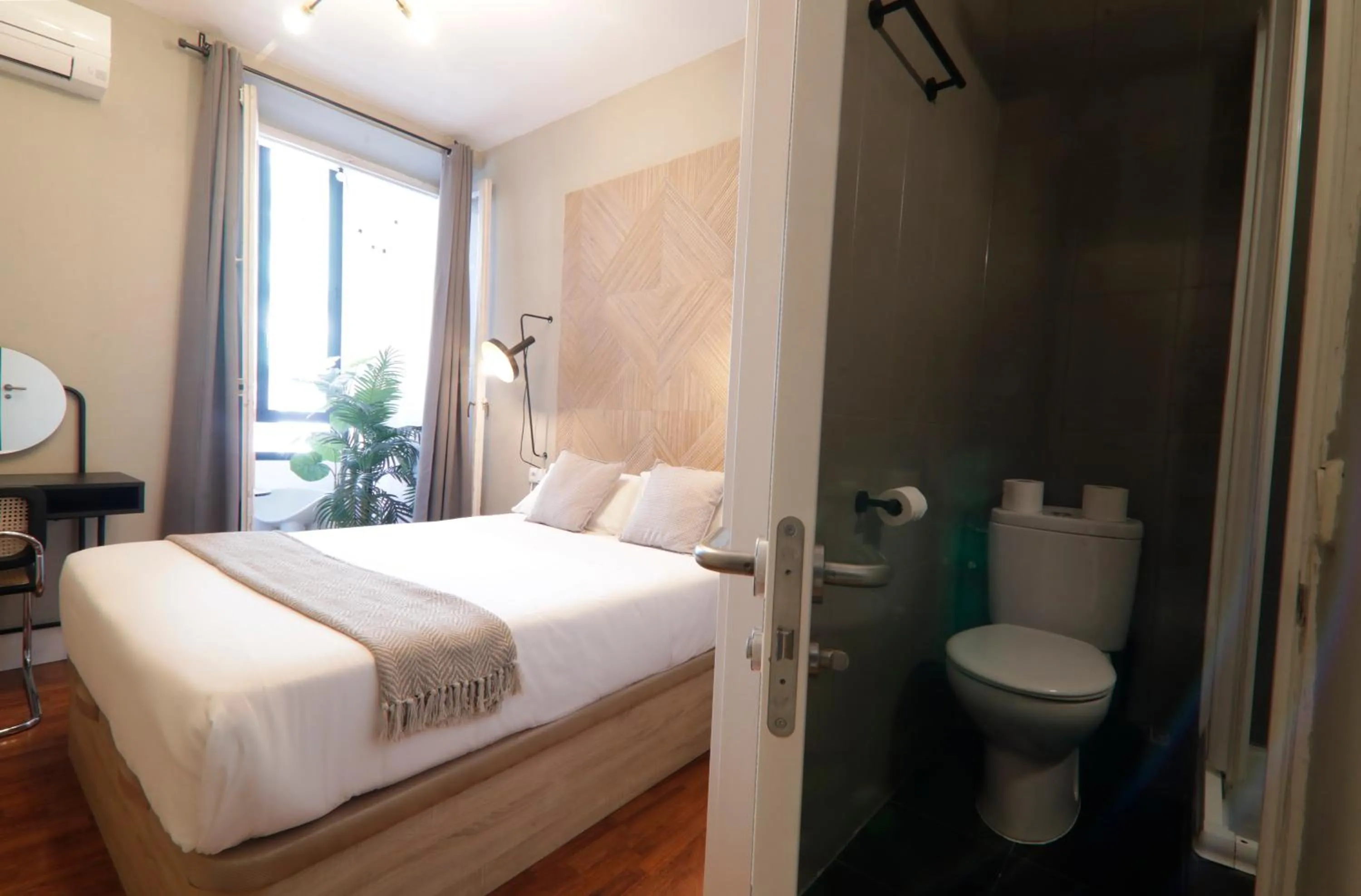 Bed in SUITES YOU Gran Vía