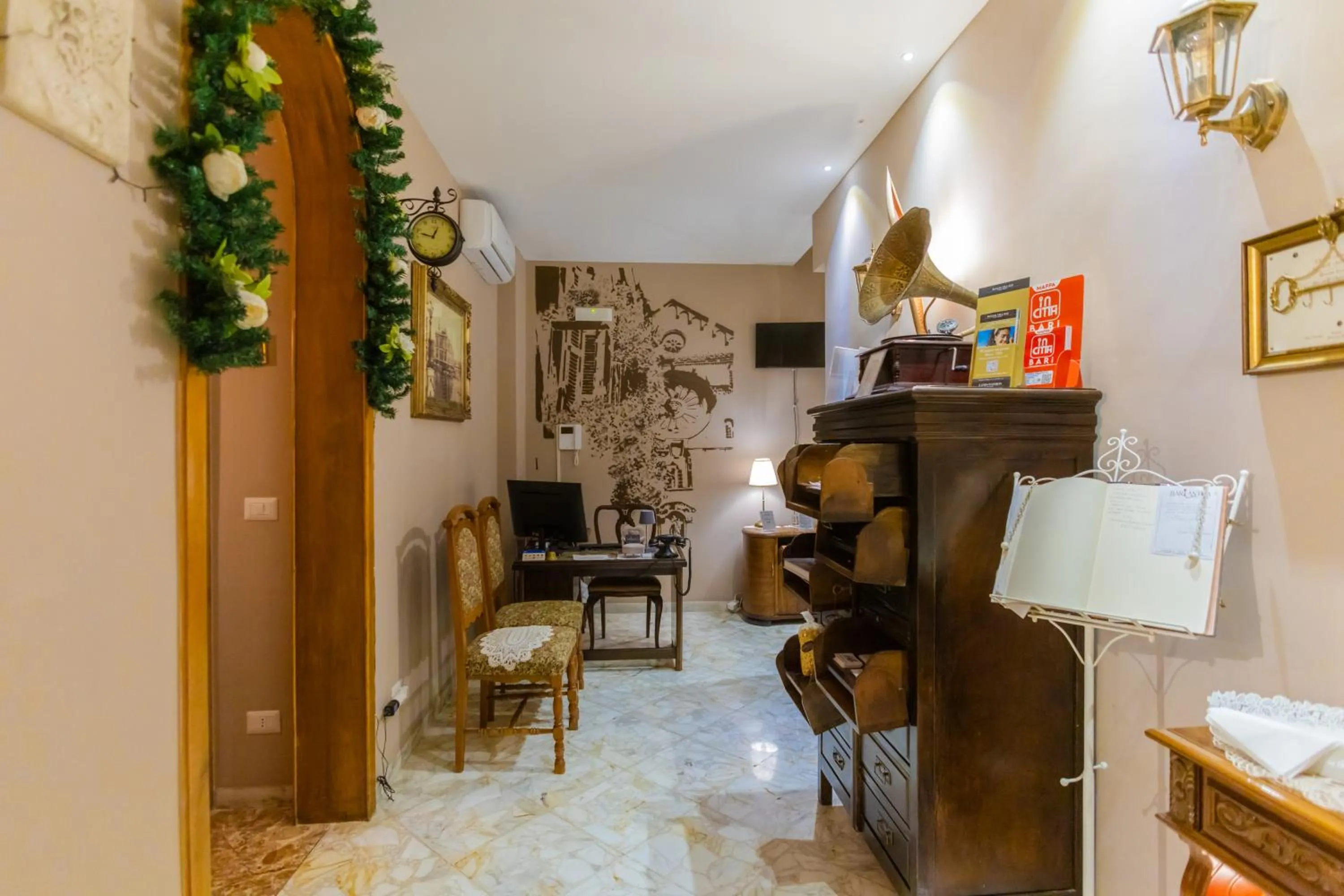 Seating area in Bari Antica Boutique B&B