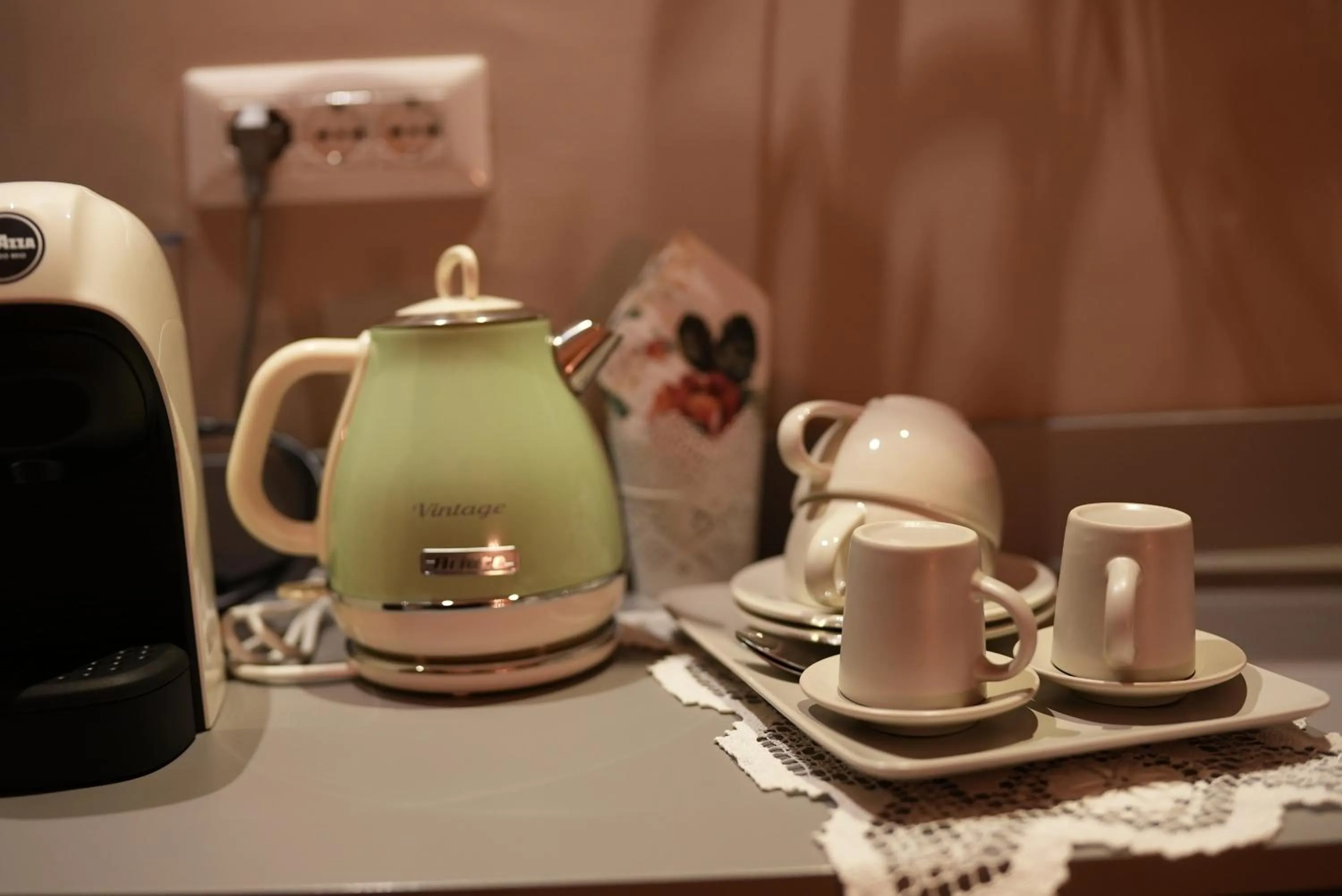 Coffee/tea facilities in Bari Antica Boutique B&B