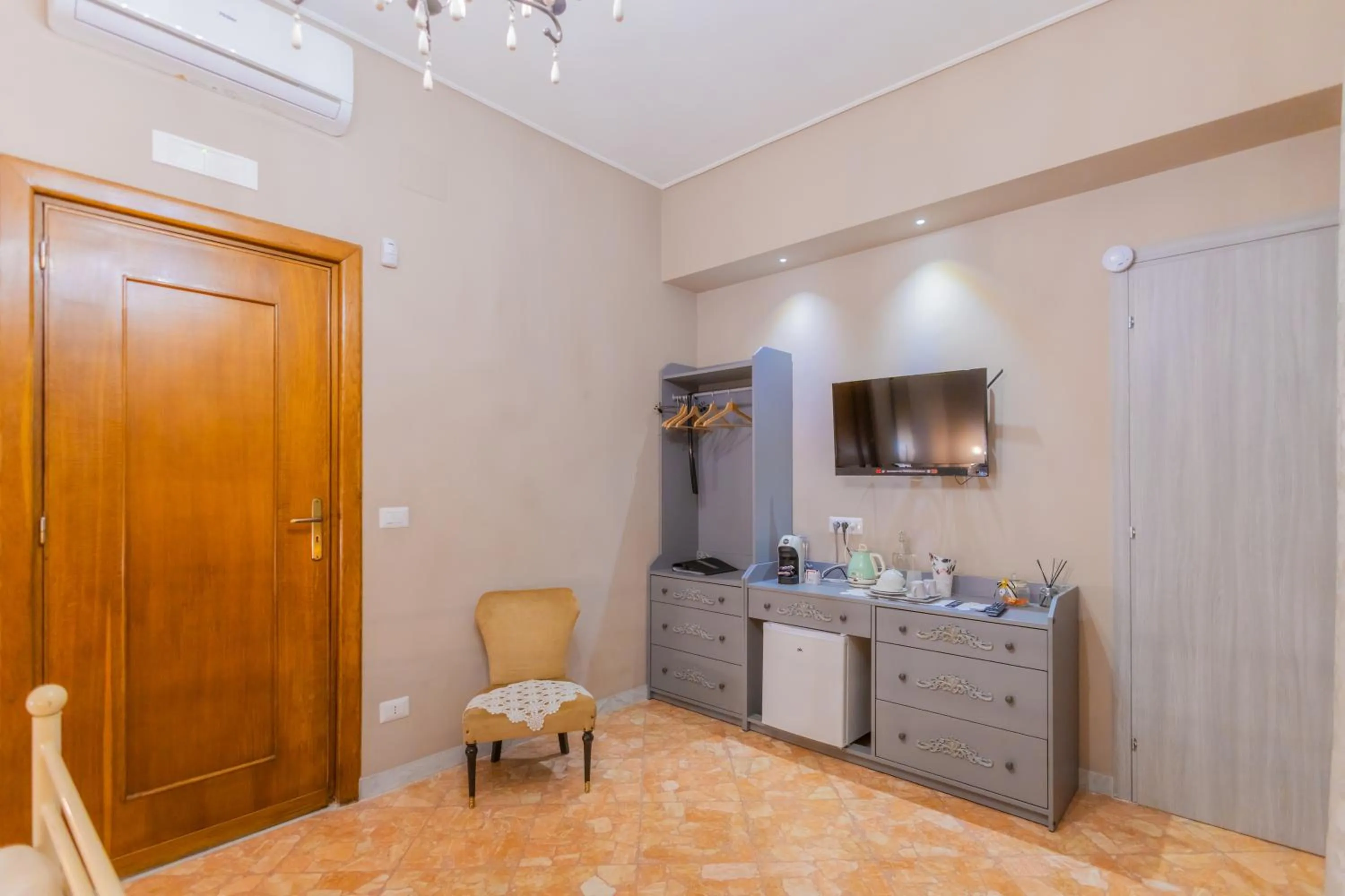 TV and multimedia in Bari Antica Boutique B&B