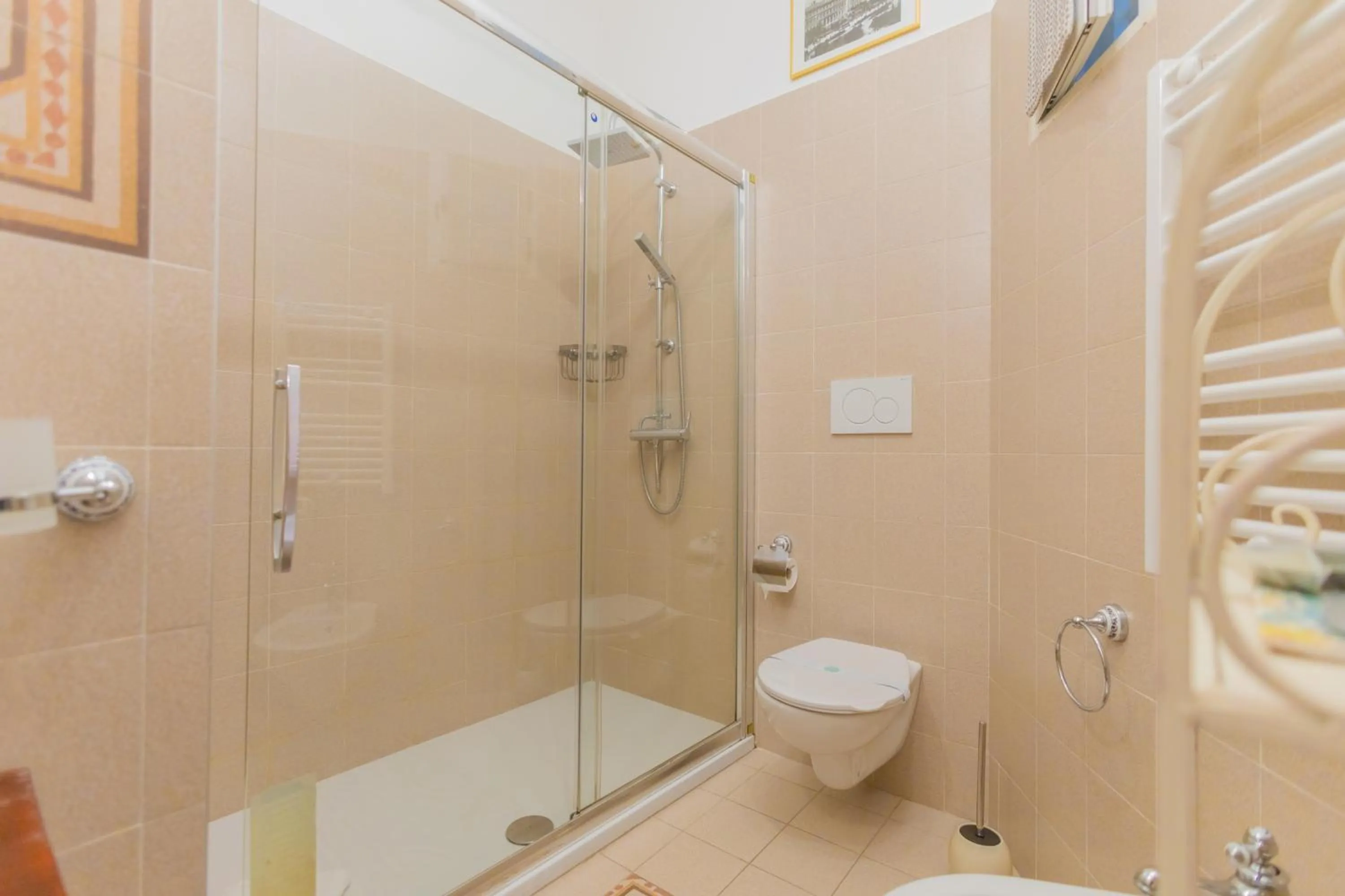 Shower in Bari Antica Boutique B&B