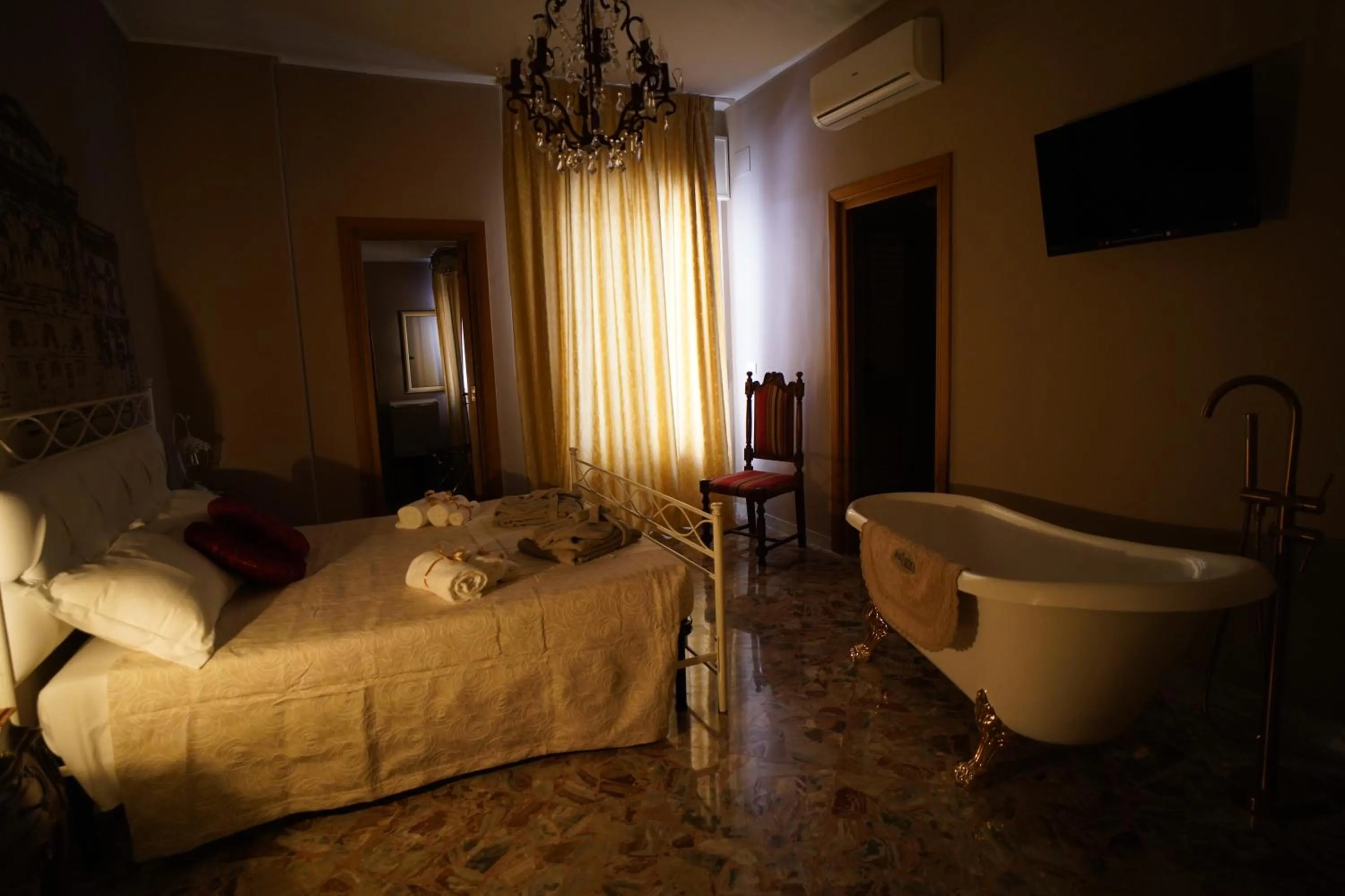 Bed in Bari Antica Boutique B&B