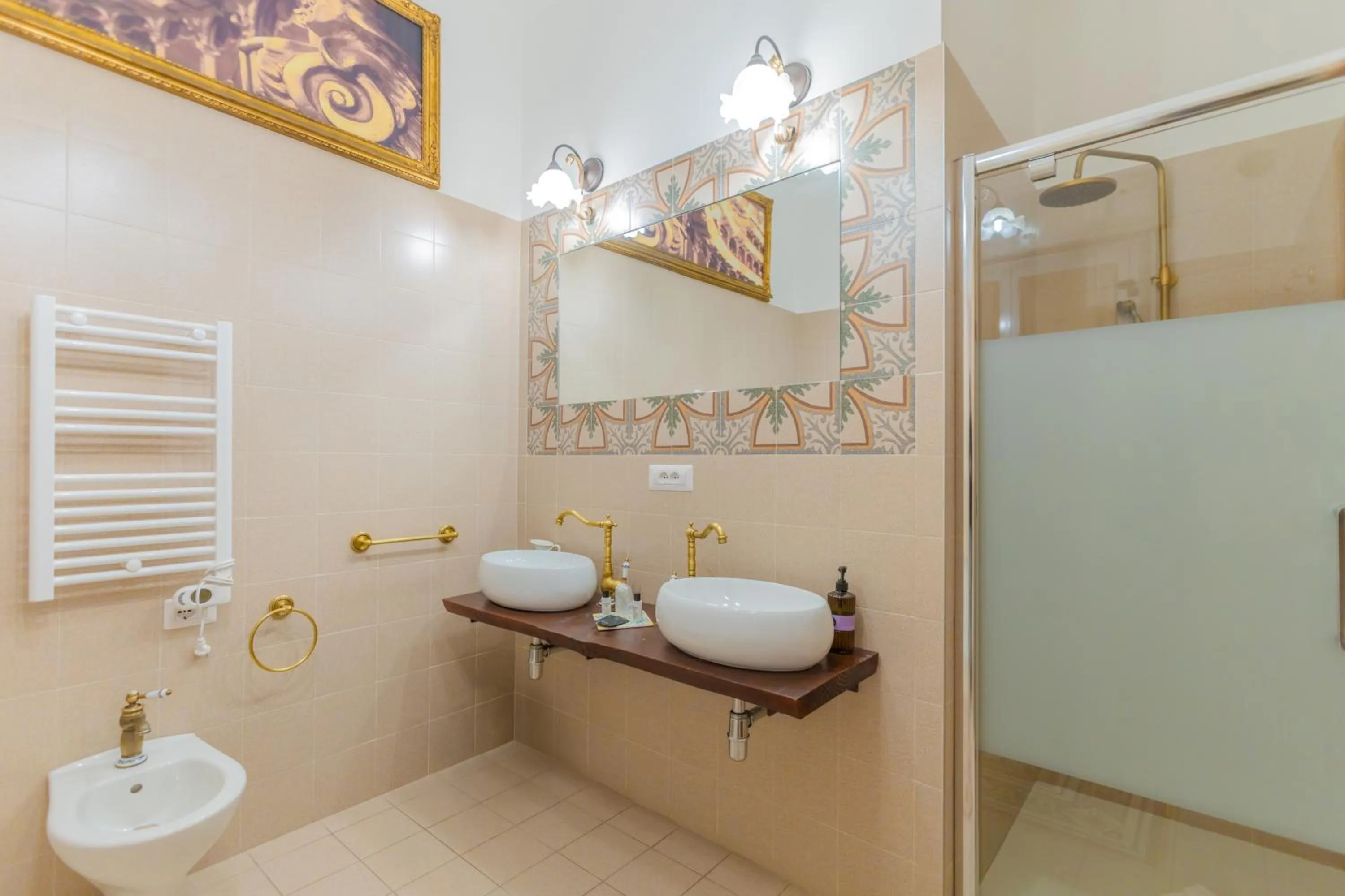 Shower in Bari Antica Boutique B&B