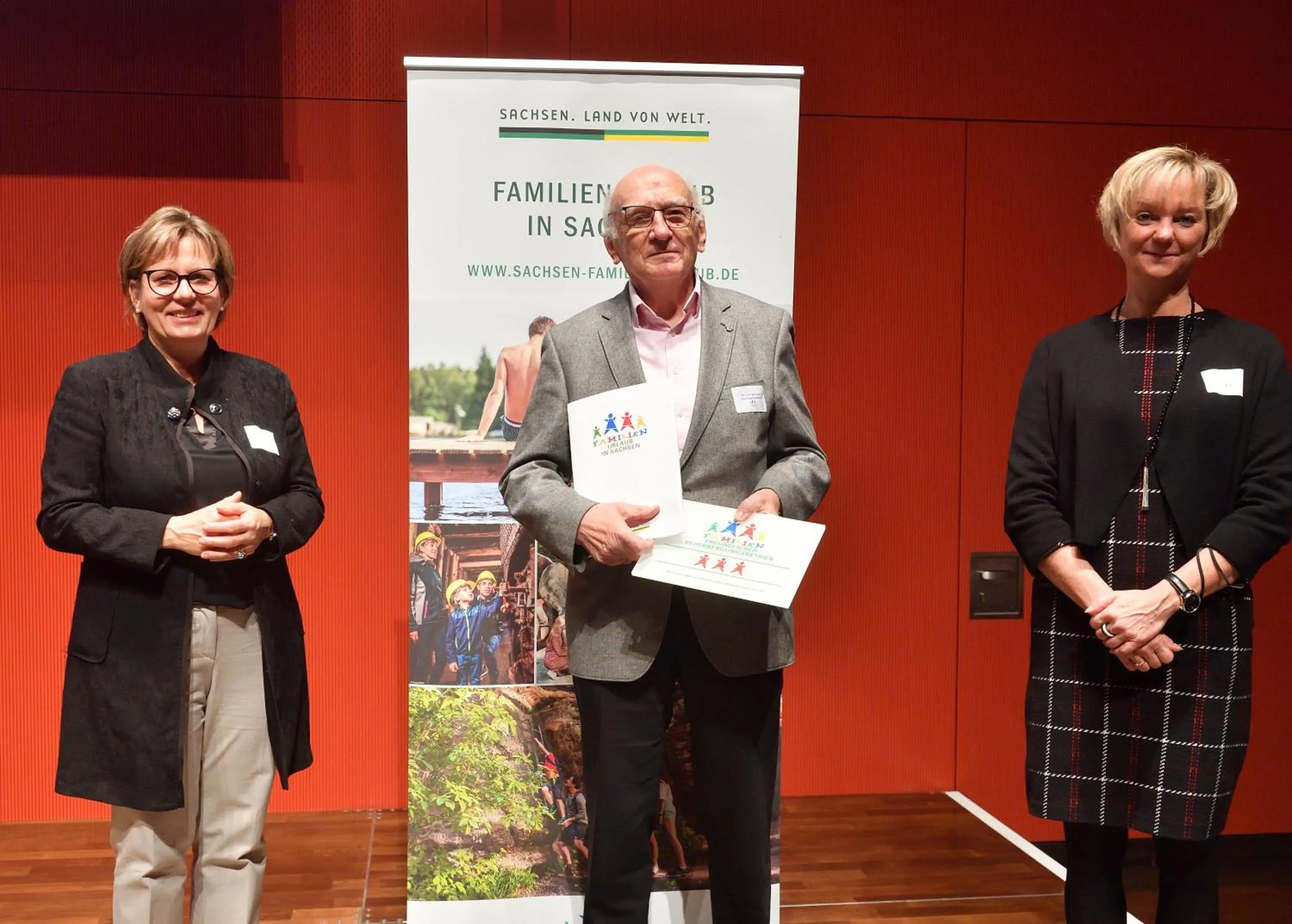 Restaurant/places to eat in Hotel Regenbogenhaus