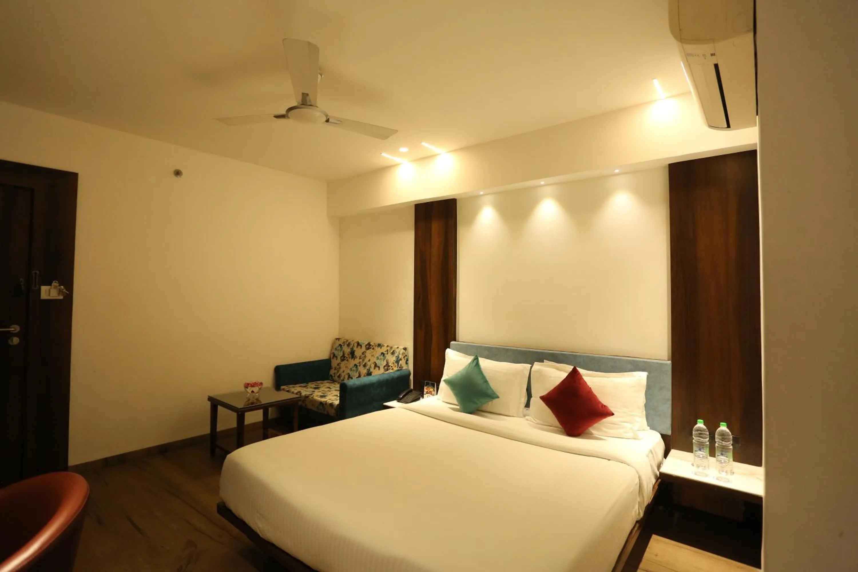 Photo of the whole room, Bed in Alba Premier, Indore