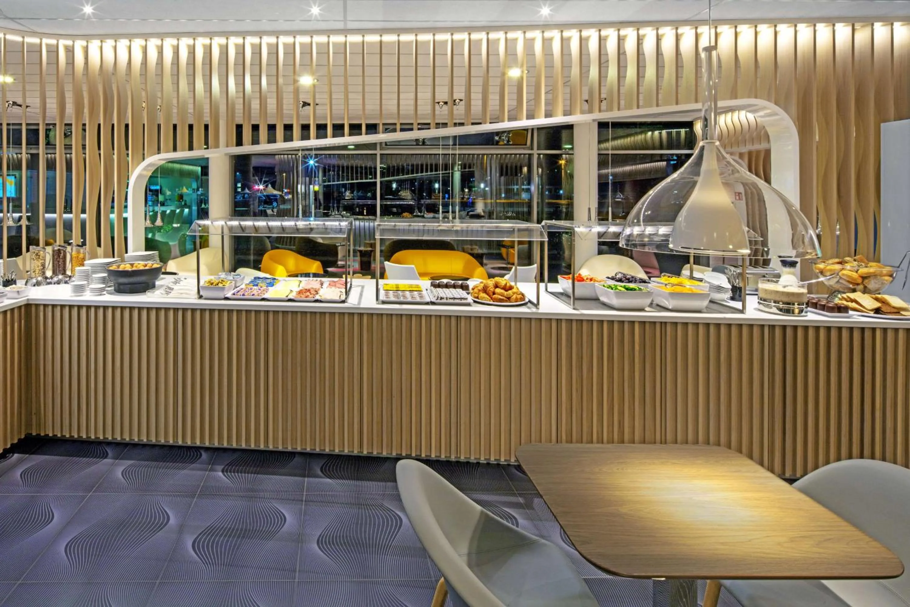 Restaurant/places to eat in Prize by Radisson, Bremen City