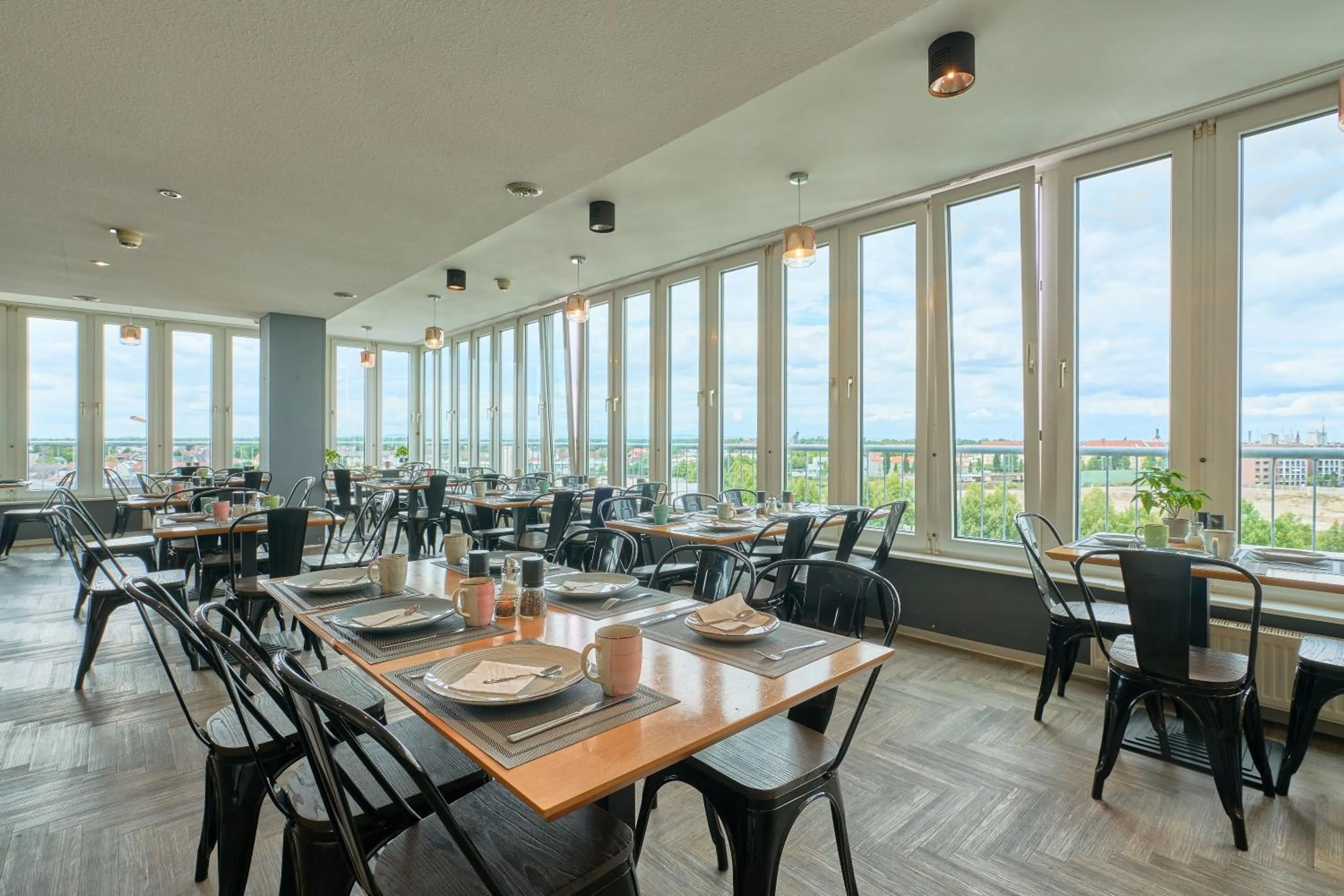 Restaurant/places to eat in eXo Square Heidelberg/Schwetzingen - by SuperFly Hotels