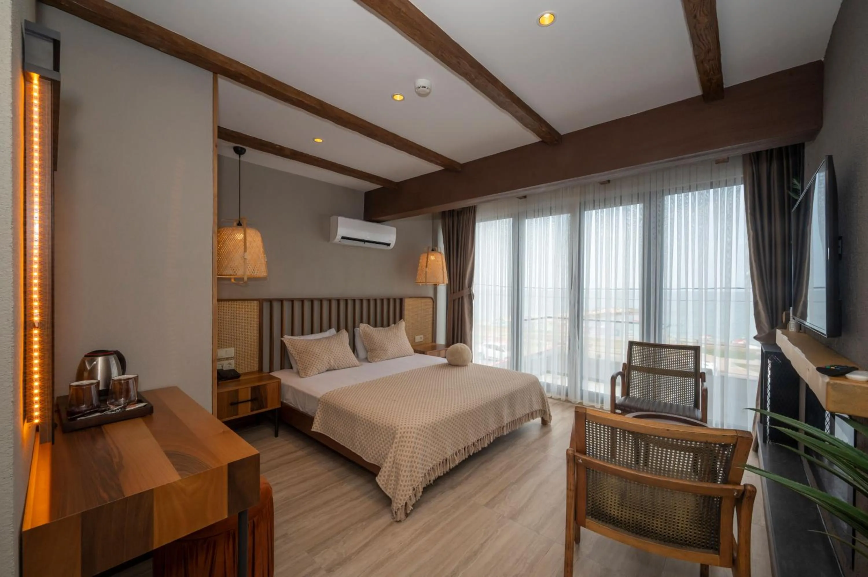 Photo of the whole room, Bed in Villa Siesta Hotel Istanbul Airport